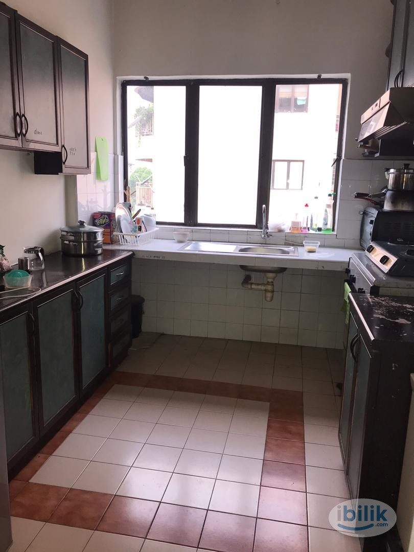 Cozy Single Room at Bandar Sunway, Petaling Jaya - Image 1