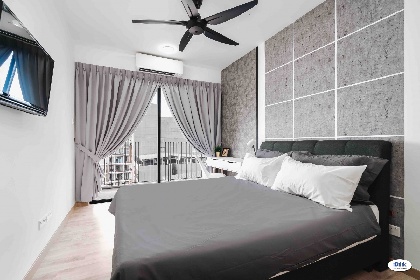 Middle Room at Emporis, Kota Damansara - Image 2