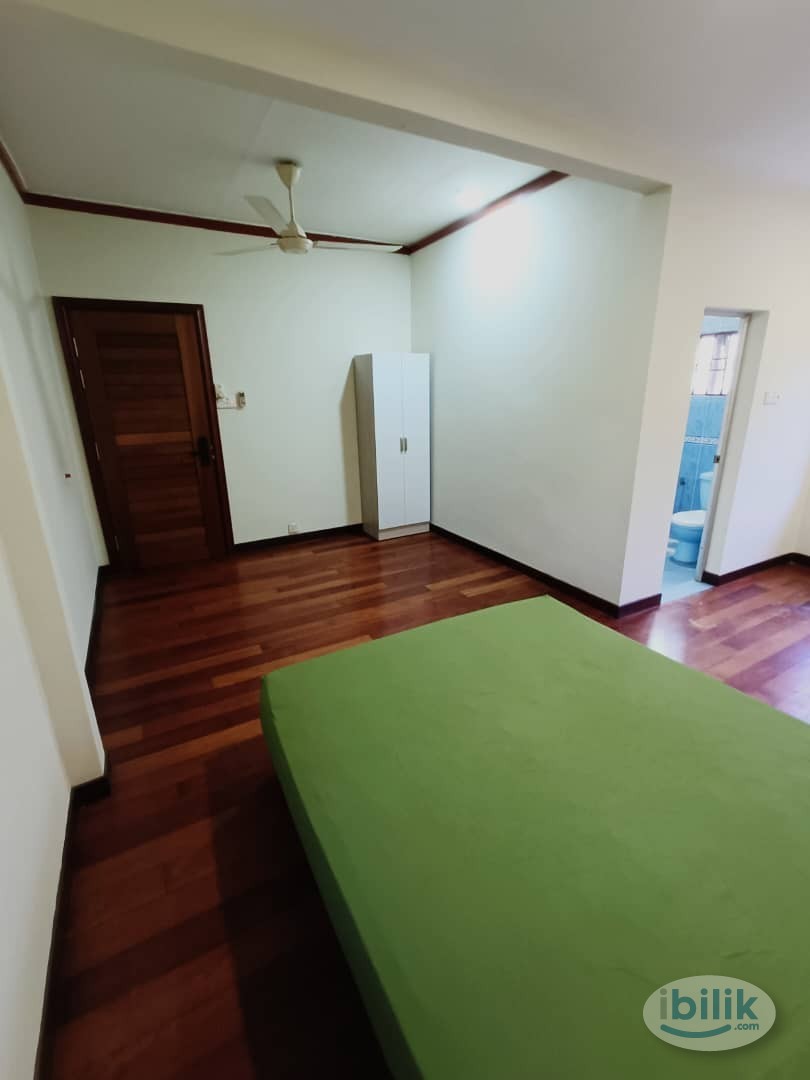 Low Deposit  🛌 Furnished Room For Rent with Air-Cond at Bandar Bukit Raja - Image 1