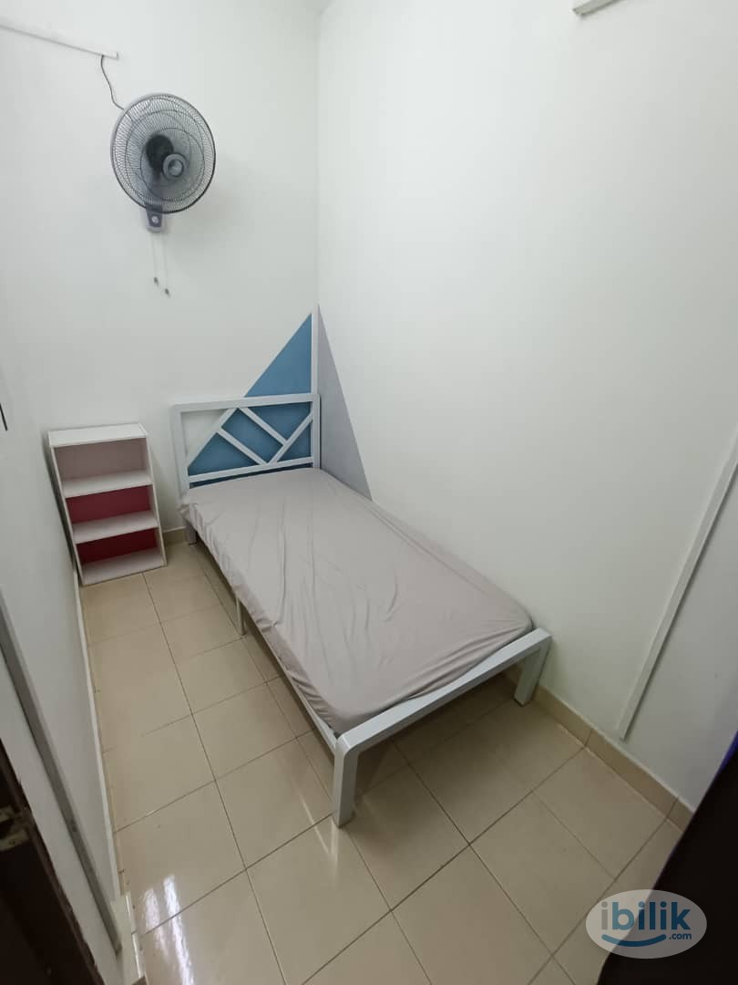 Low Deposit ❗ Single Room + Air-Cond ❄️ For Rent at Bandar Utama (BU4) - Image 2