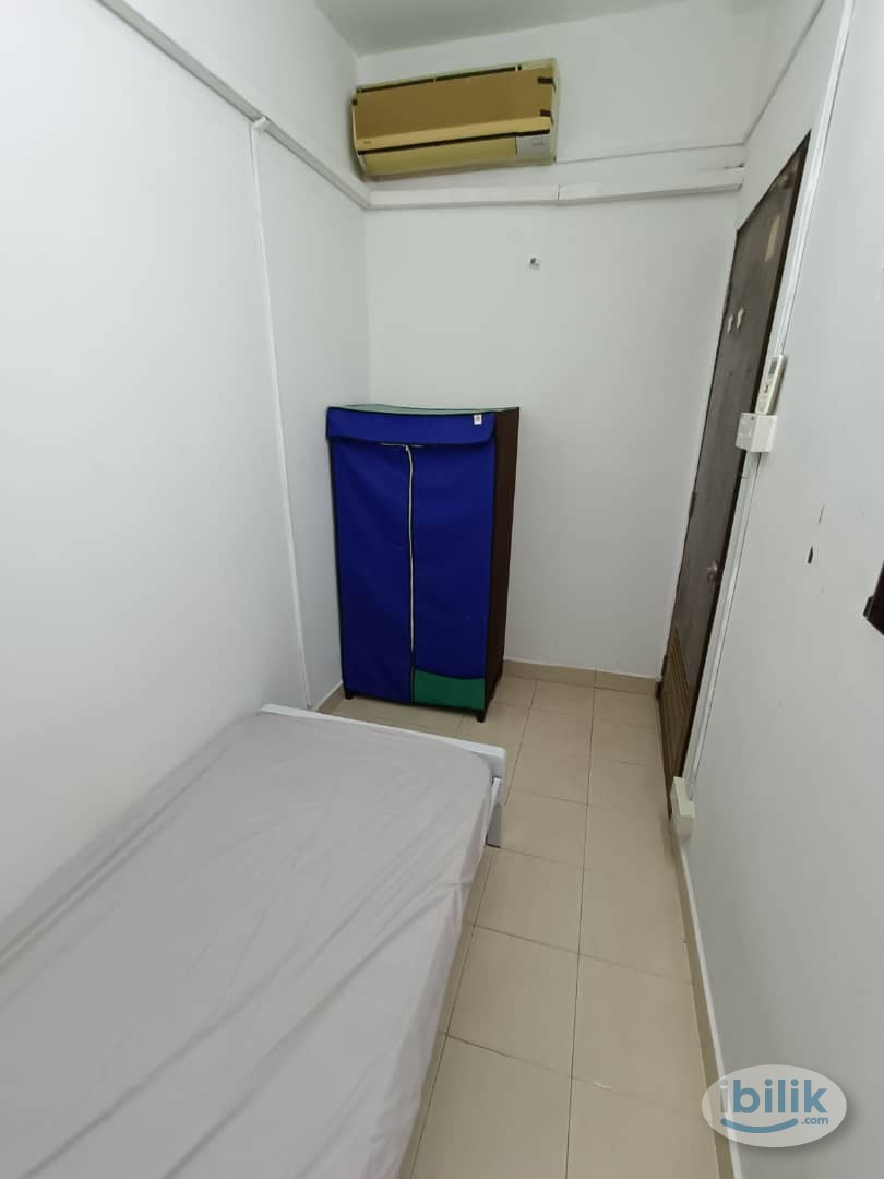 Low Deposit ❗ Single Room + Air-Cond ❄️ For Rent at Bandar Utama (BU4) - Image 3