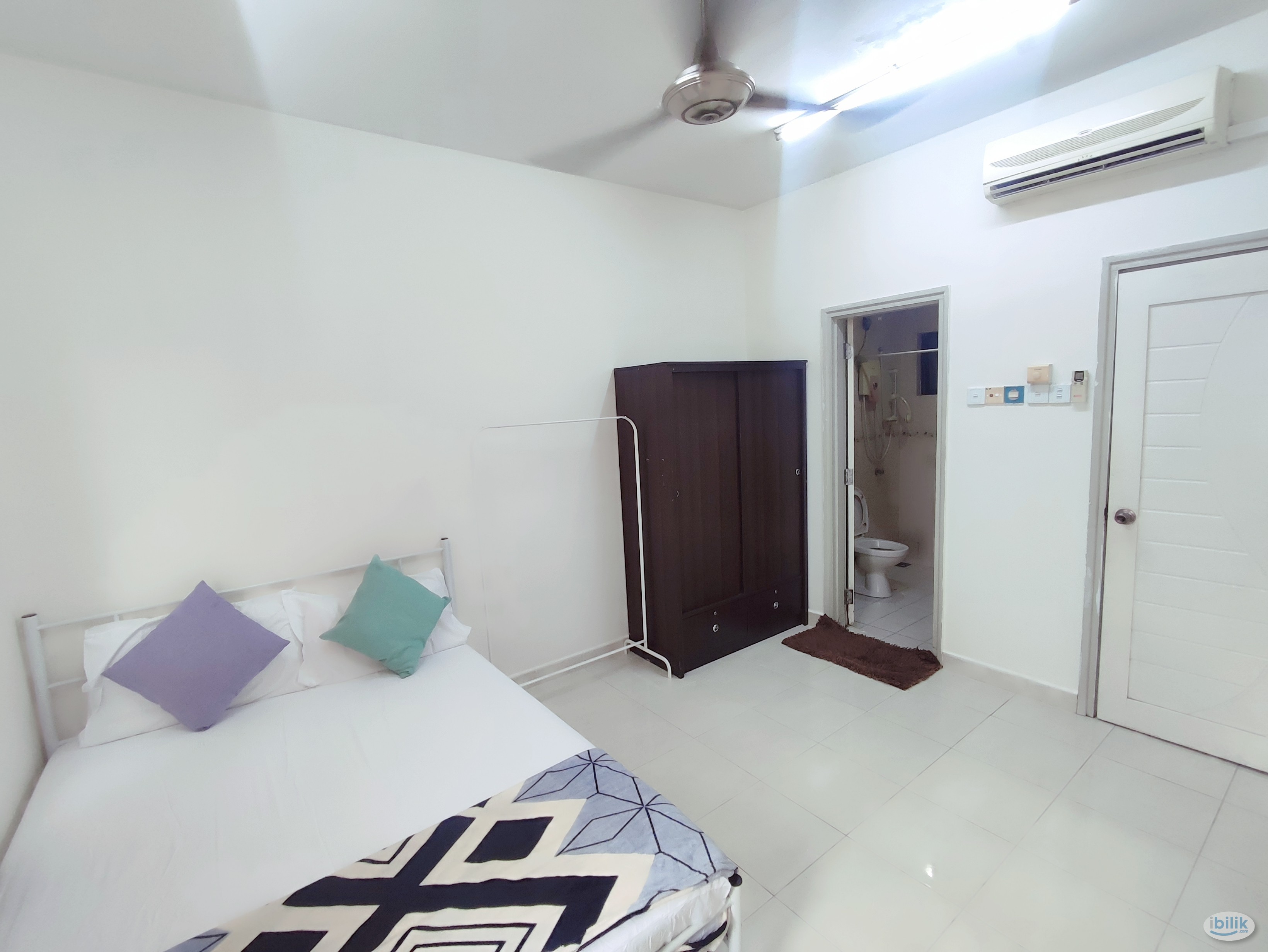 Master Room available at Pelangi utama condominium - Image 2