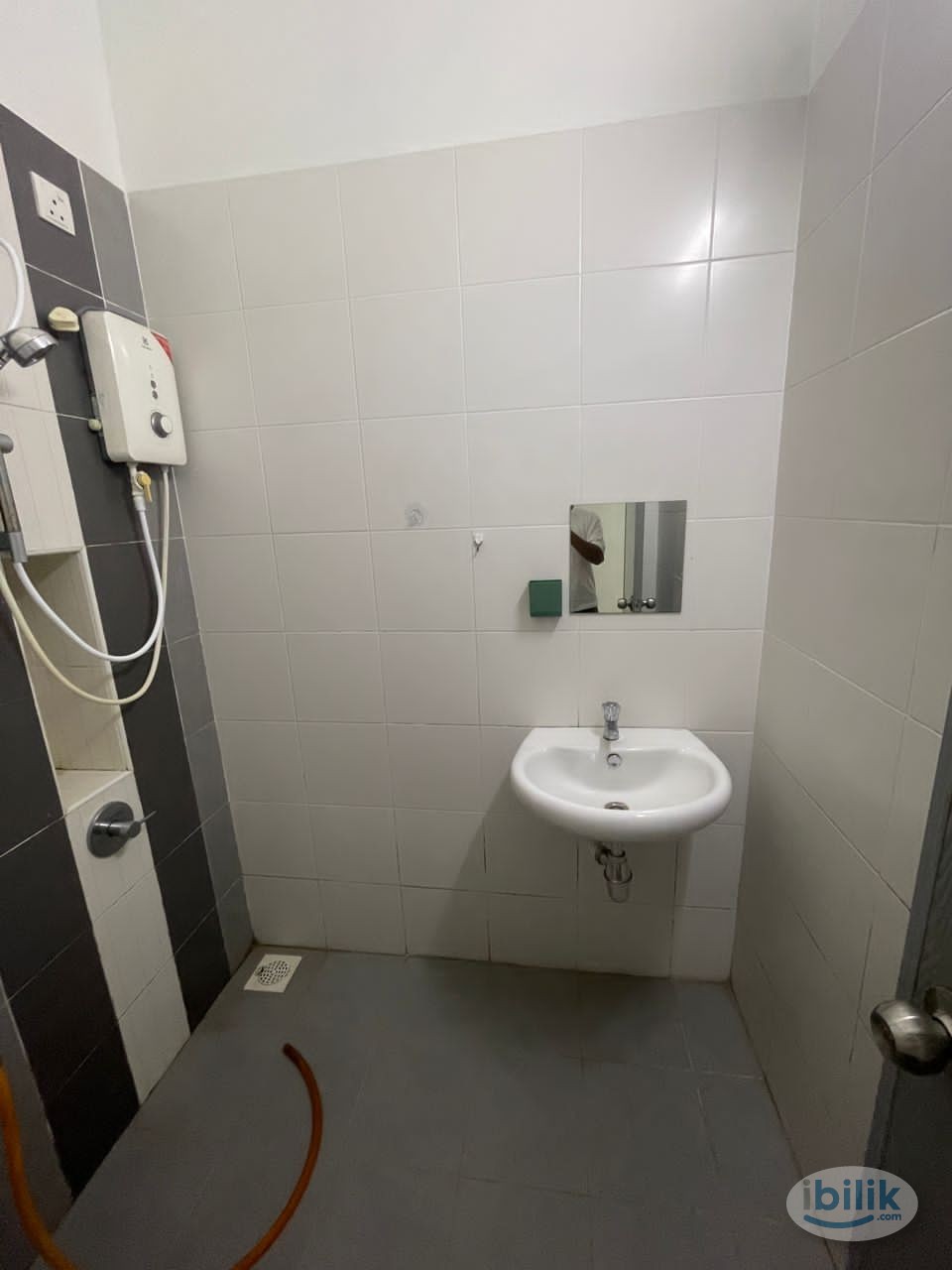 Non-Sharing Room for Rent at Bukit Rimau Shah Alam 🛌 - Image 2