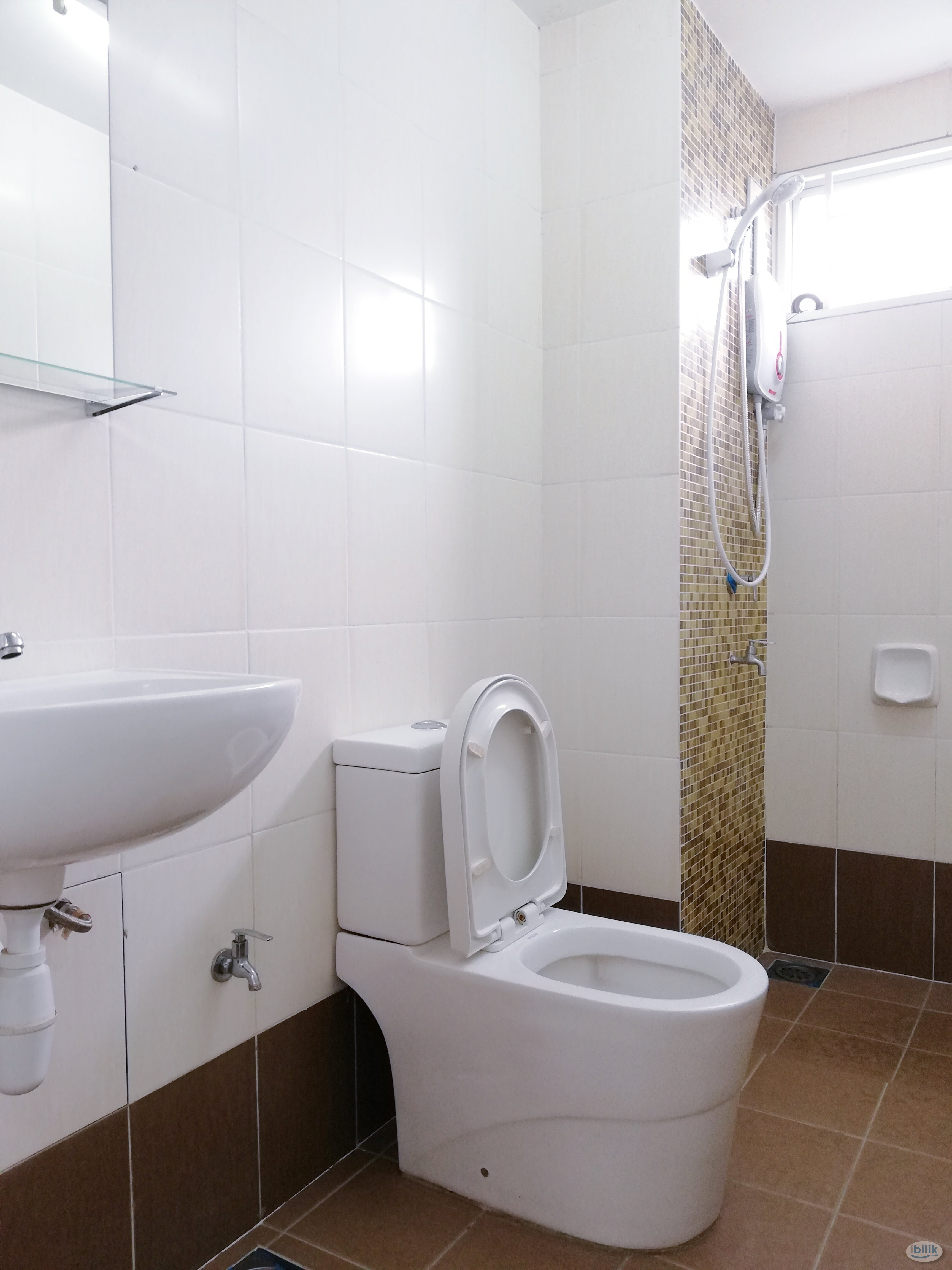 FURNISHED AIRCON MASTER ROOM⭐⭐⭐⭐⭐ - Image 3