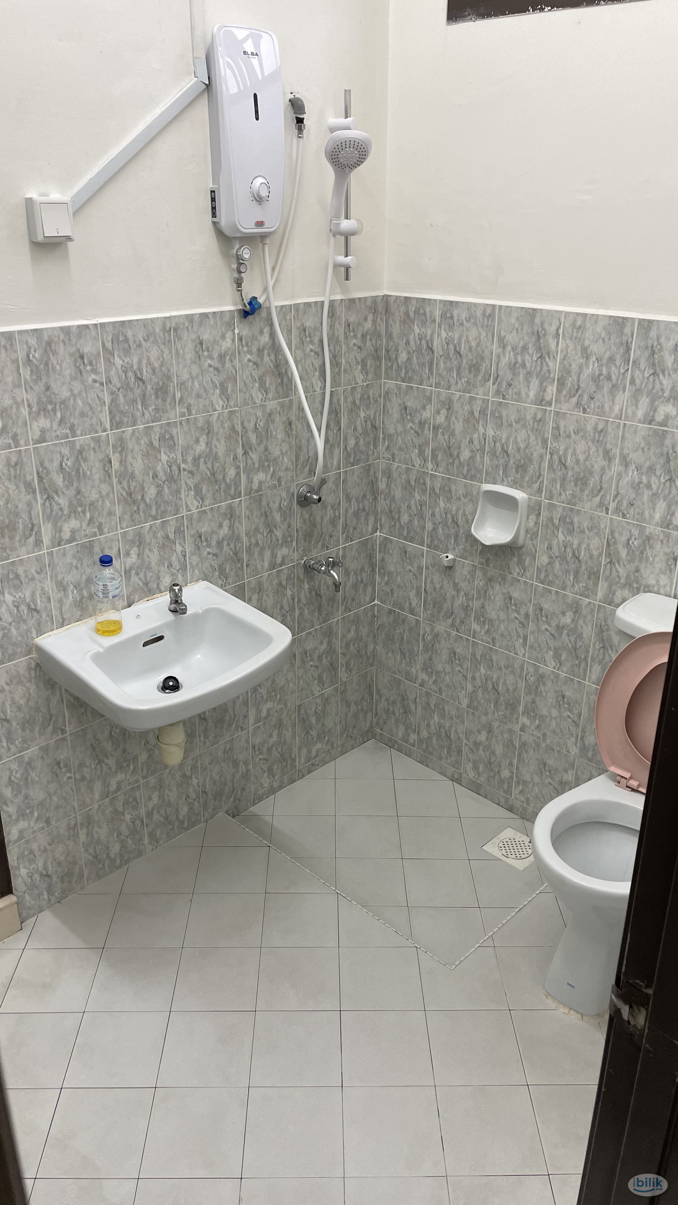 Single Room at Taman Nusa Indah, Iskandar Puteri - Image 5