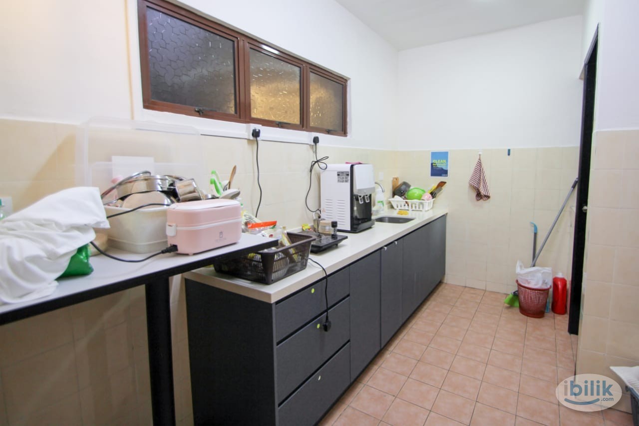 [ Ladies Only ] Fully Furnished Middle Room With Window  @ Palm Spring Condo Kota Damansara - Image 4