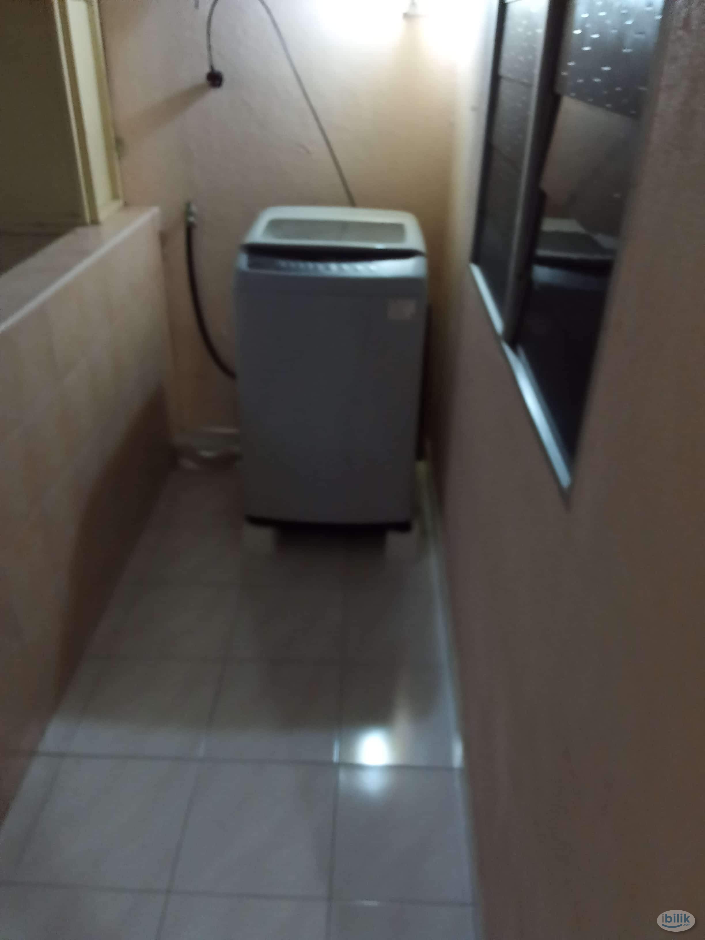 Middle Room at Nibong Indah, Sungai Nibong - Image 3