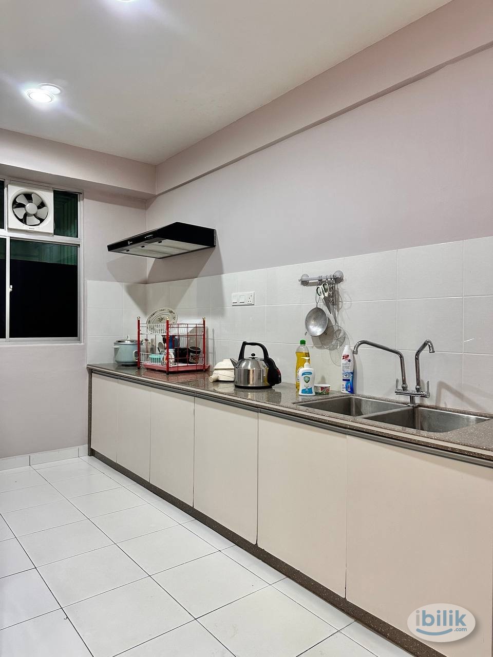 Master Room at Palma Laguna Water Park Condo, Kampung Jawa - Image 2