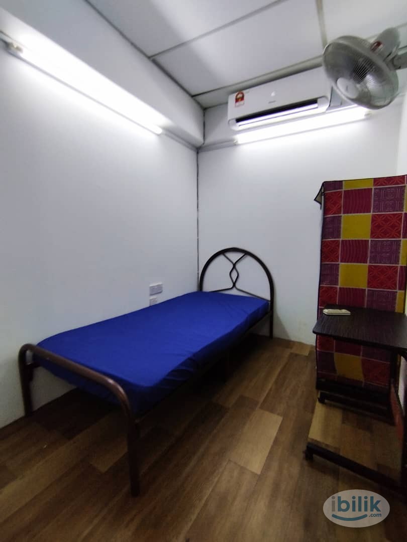Single Room For Rent at SS4, Kelana Jaya with Free WiFi 📱 - Image 1
