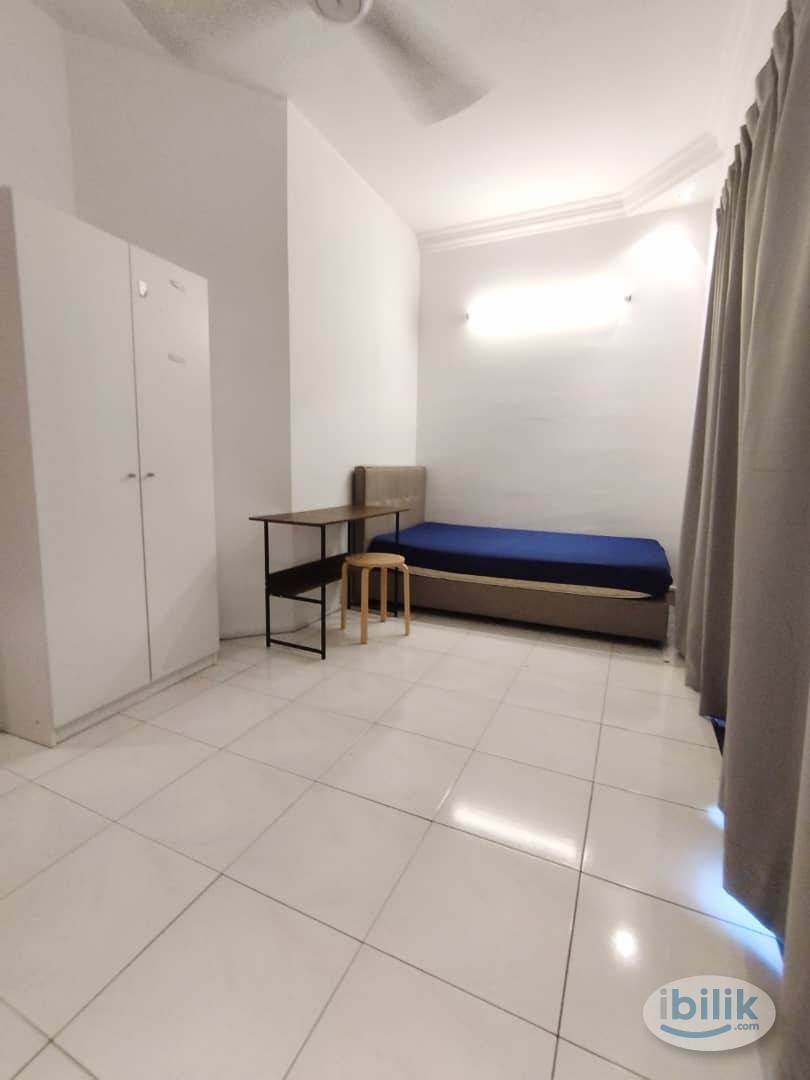 Low Deposit ❗ Non Sharing Bilik Sewa Murah attach Air-Cond at  Bandar Utama - Image 1