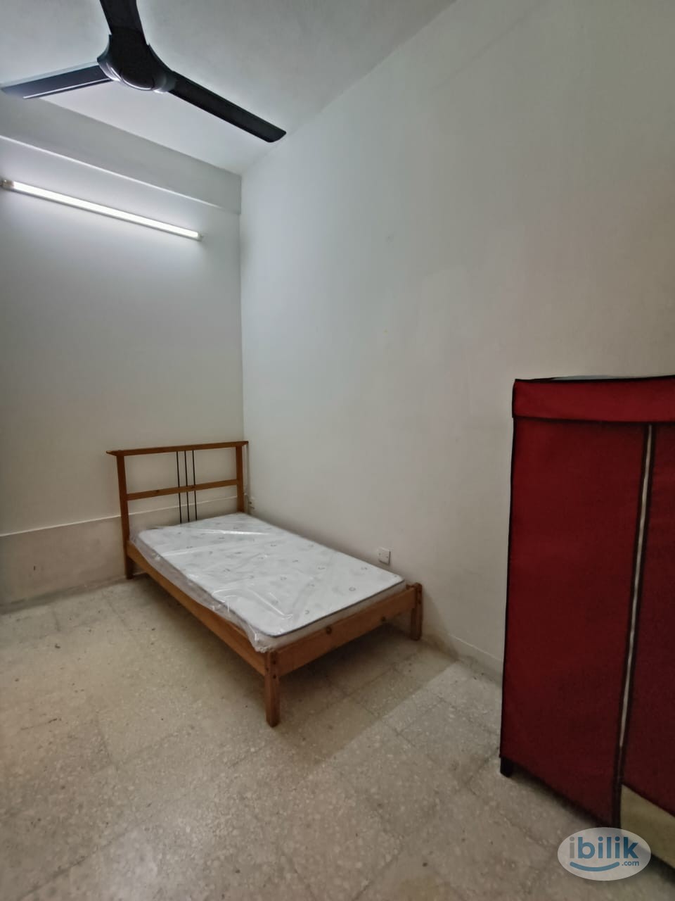 Low Depo 🌈 Non-Sharing Room for Rent at TTDI with Free WiFi 📱 - Image 1