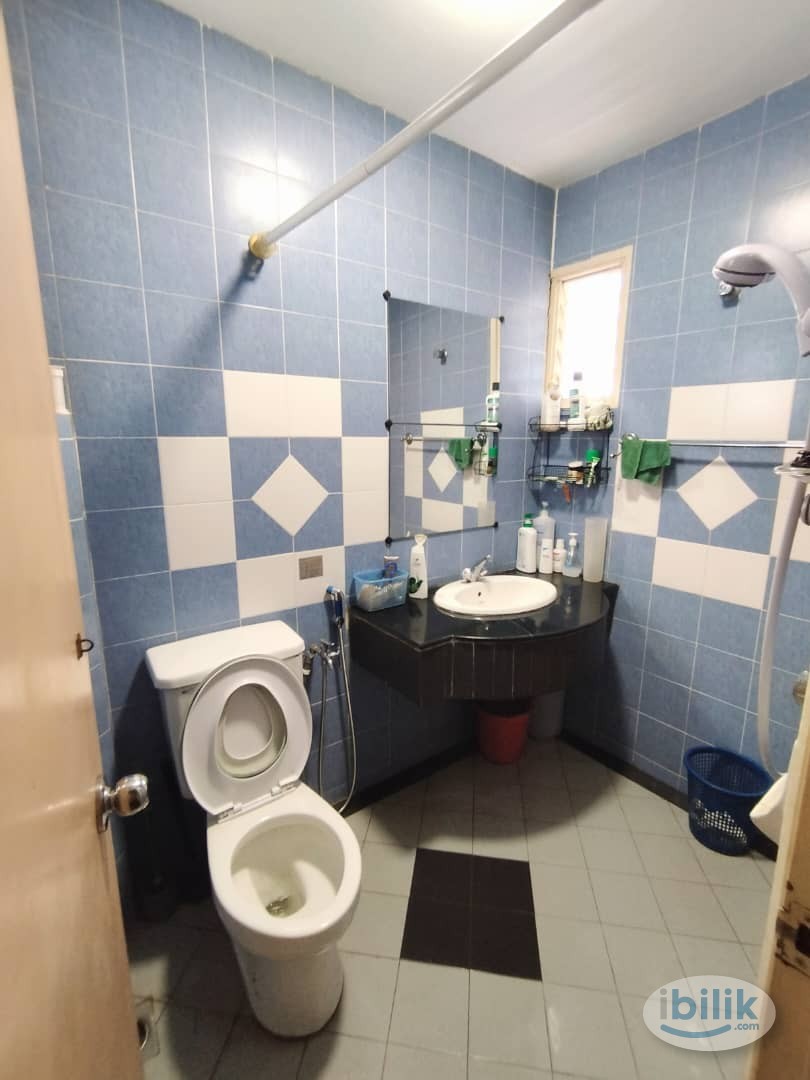 One Month Deposit Only 😄 Room in TTDI, Kuala Lumpur with Free WIFI 📶 - Image 2