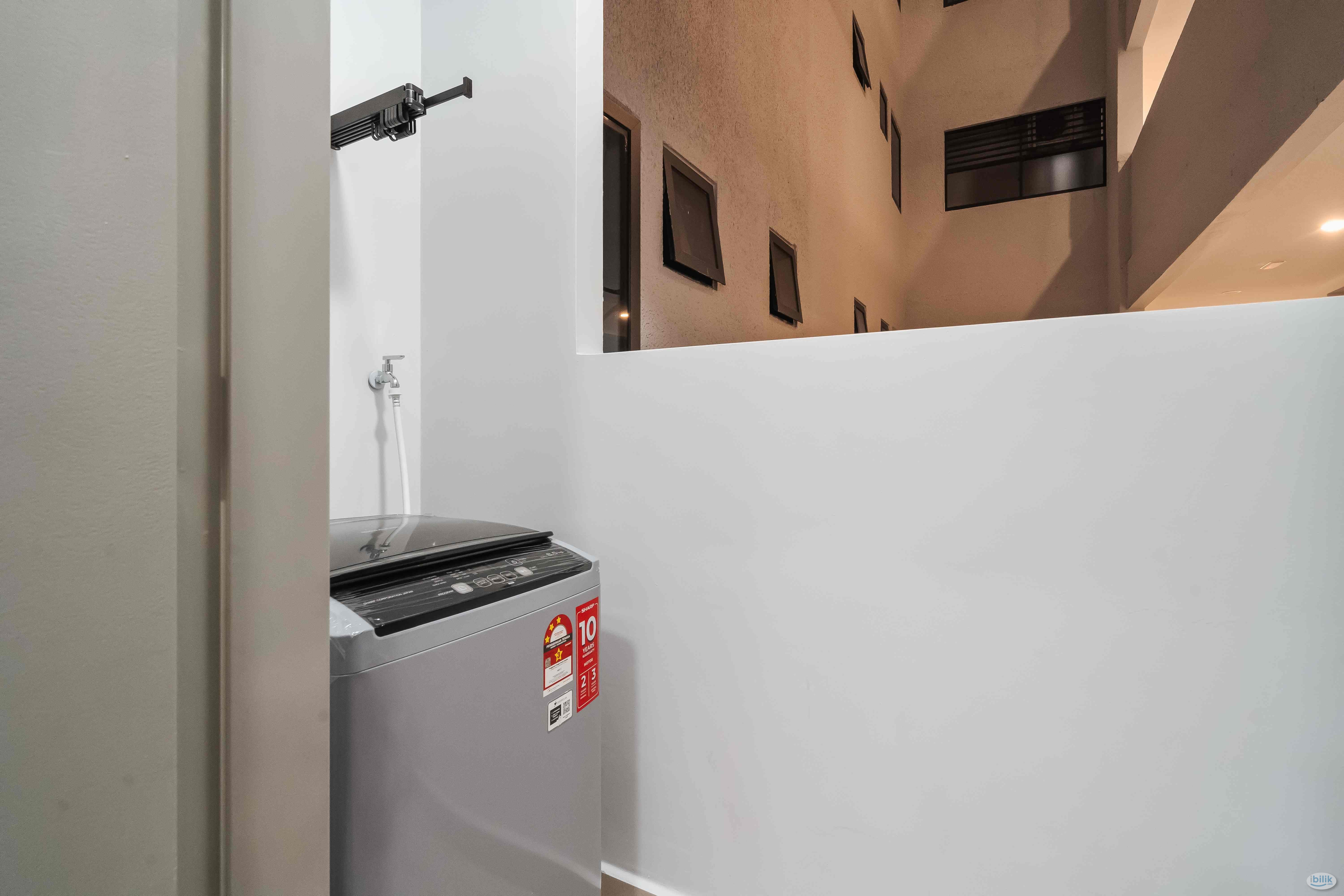 Affordable Premium Master Room Near MRT Maluri - Image 5