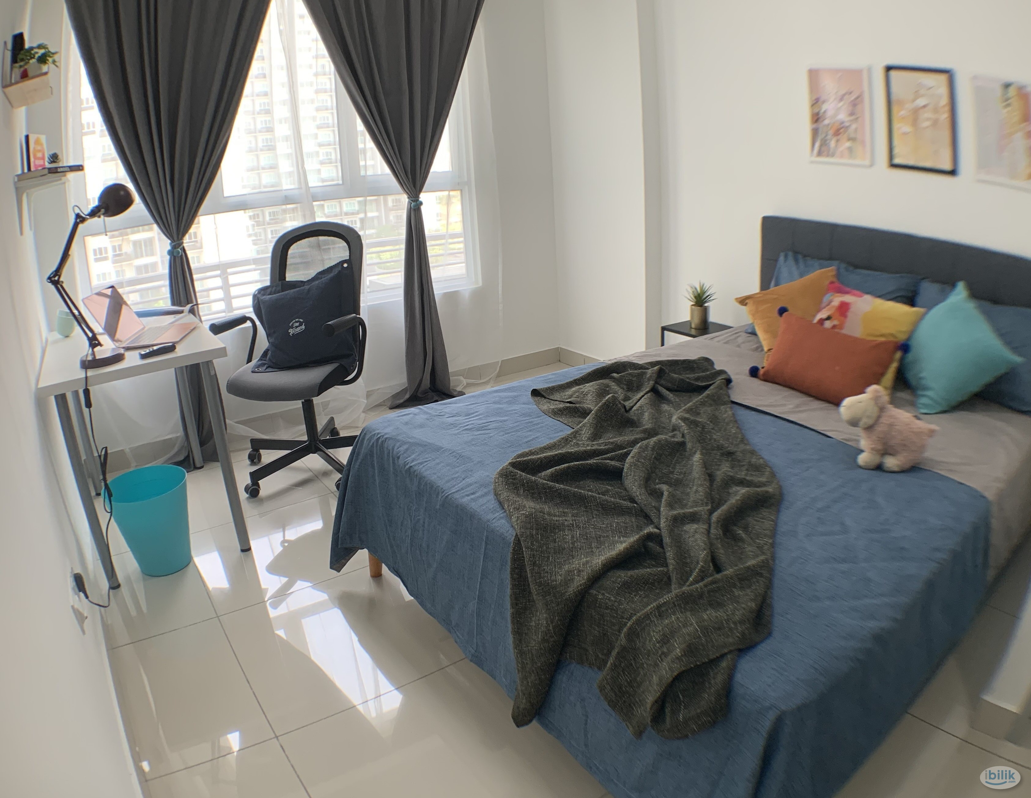 Middle Room at Tropicana Bay Residences, Bayan Indah - Image 1