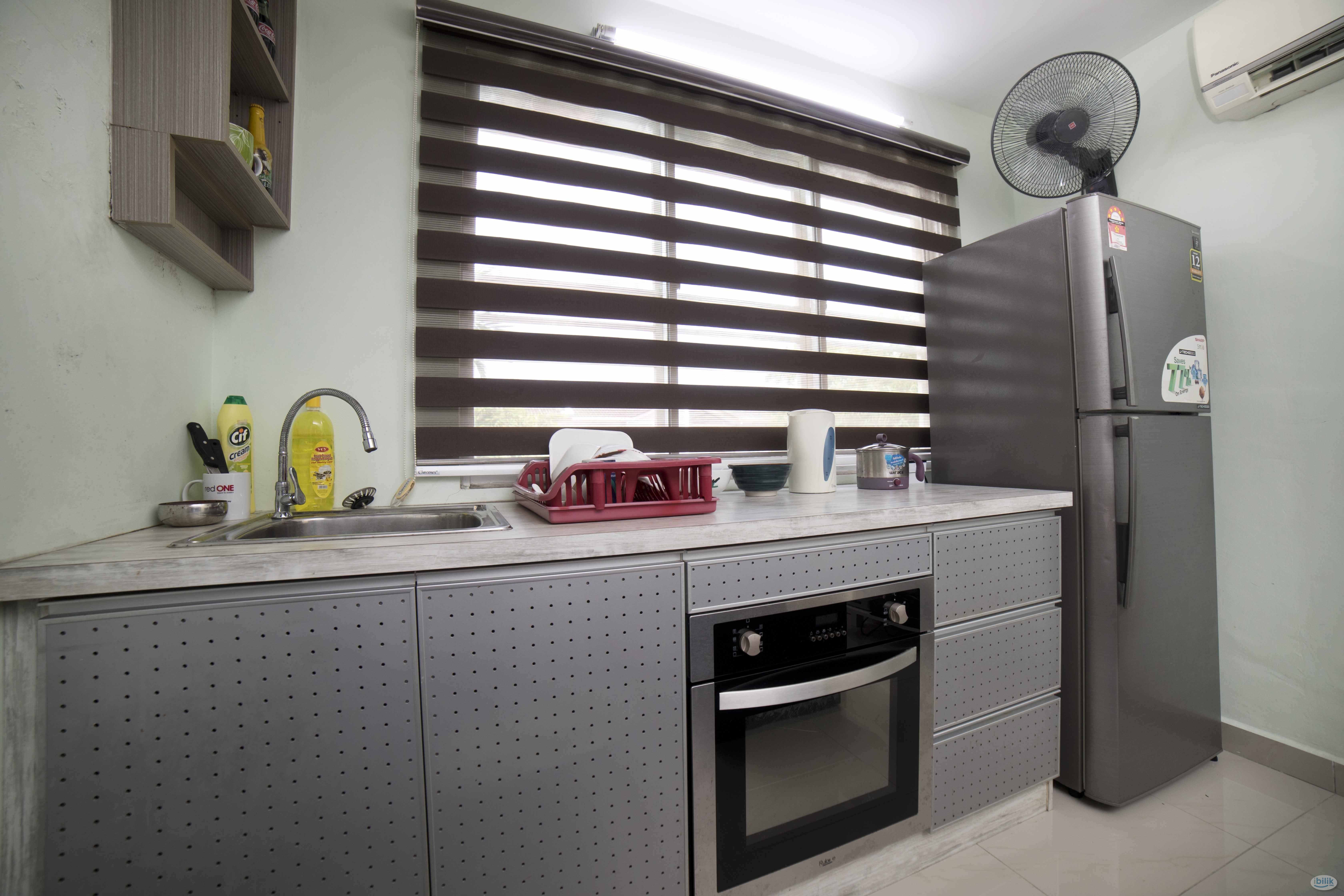 🔥BEST DEAL🔥Master Room at PJS 7, Bandar Sunway - Image 1