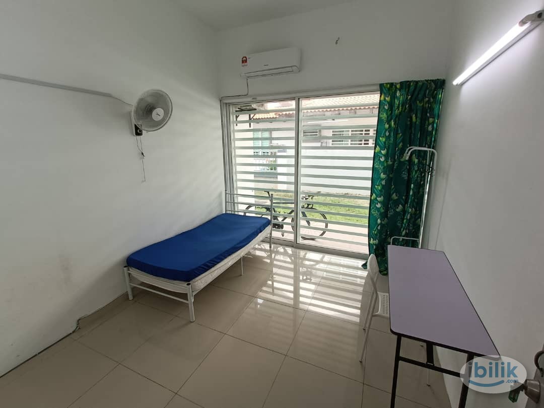 Low Deposit 📍 Air-Cond attach Room for Rent at Setia Impian with Free WiFi 📱 - Image 5