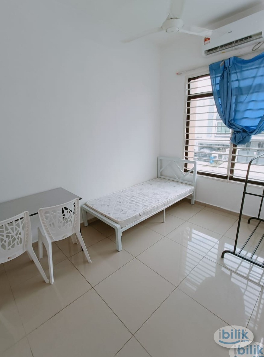 🎉Single Private Room At Klang, Selangor🎉Nearby GM Klang,Lotus Klang,HTAR,Pandamaran Klang,Aeon Mall BUkit tinggi,Klang P - Image 1