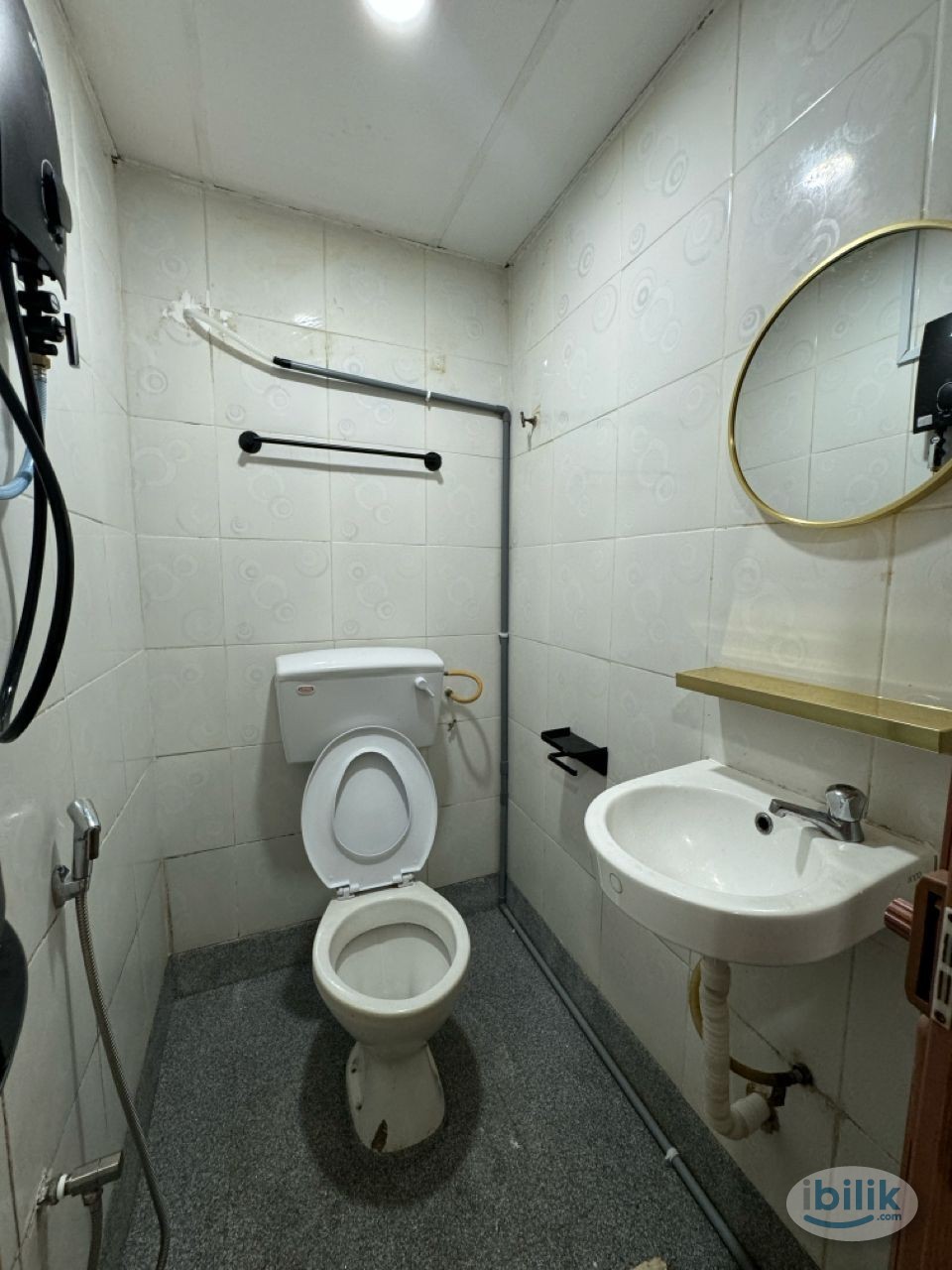 Zero Deposit ⭐️ Room for Rent + Private Toilet at Brickfields near KL Sentral - Image 1