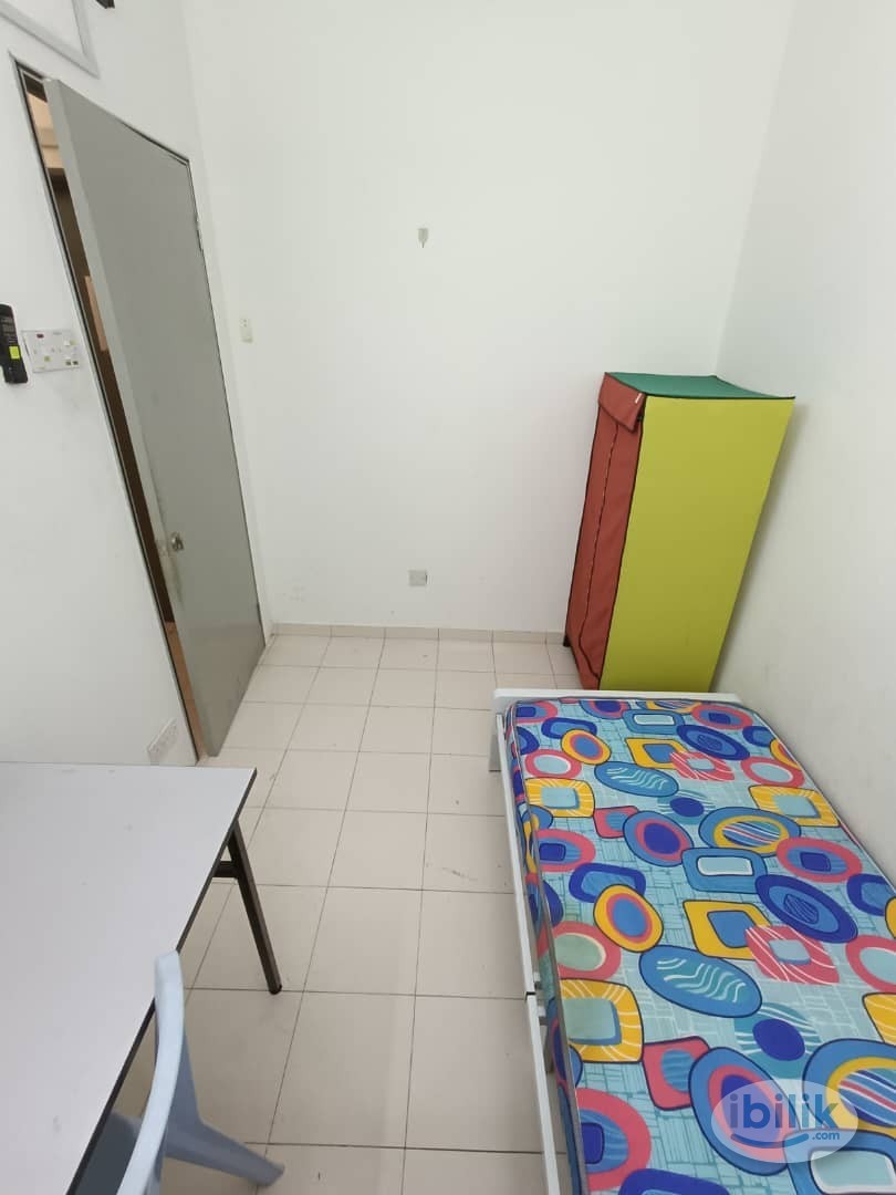 One Month Deposit ❗ Non Sharing Single Room Rent @ Bandar Bukit Tinggi - Image 1