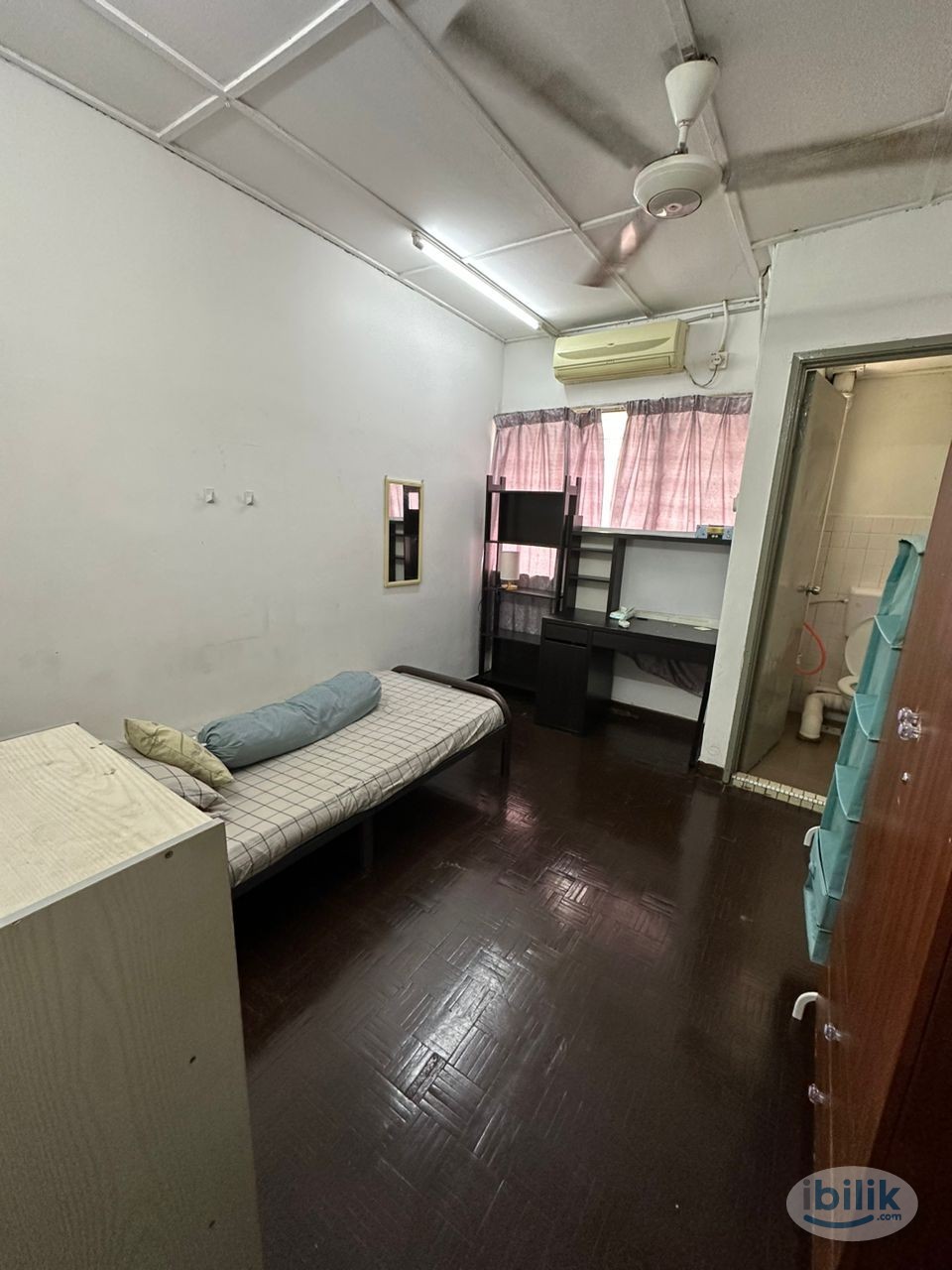 Female Unit ❗ Room + Private Toilet with Air-Cond at SS15 Subang Jaya - Image 2