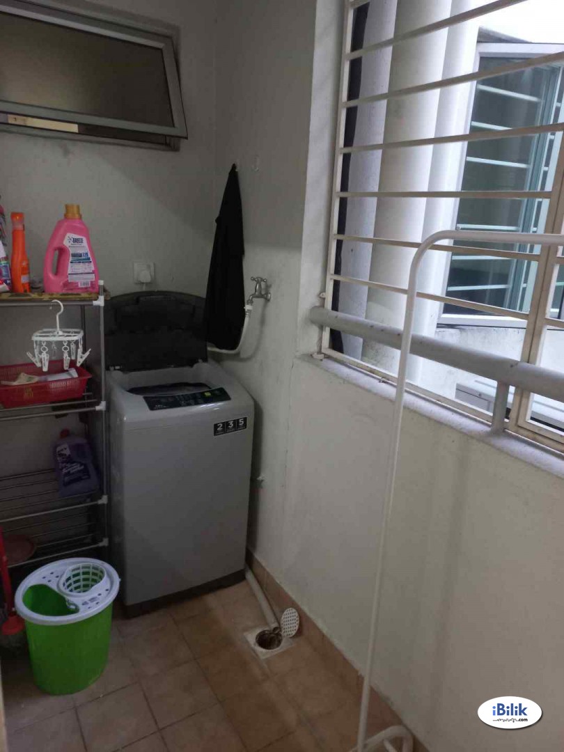 NO PARTITION Master Room at Metropolitan Square, Damansara Perdana - Image 5