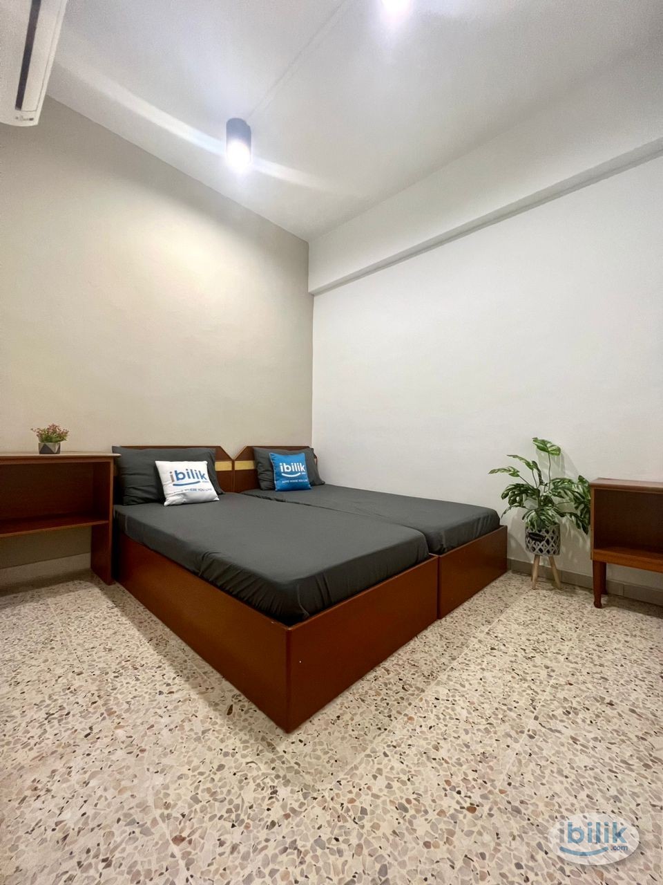 Near Jb Town🔥Drive 5 Min To Ciq🔥Low Deposit‼️ - Image 1