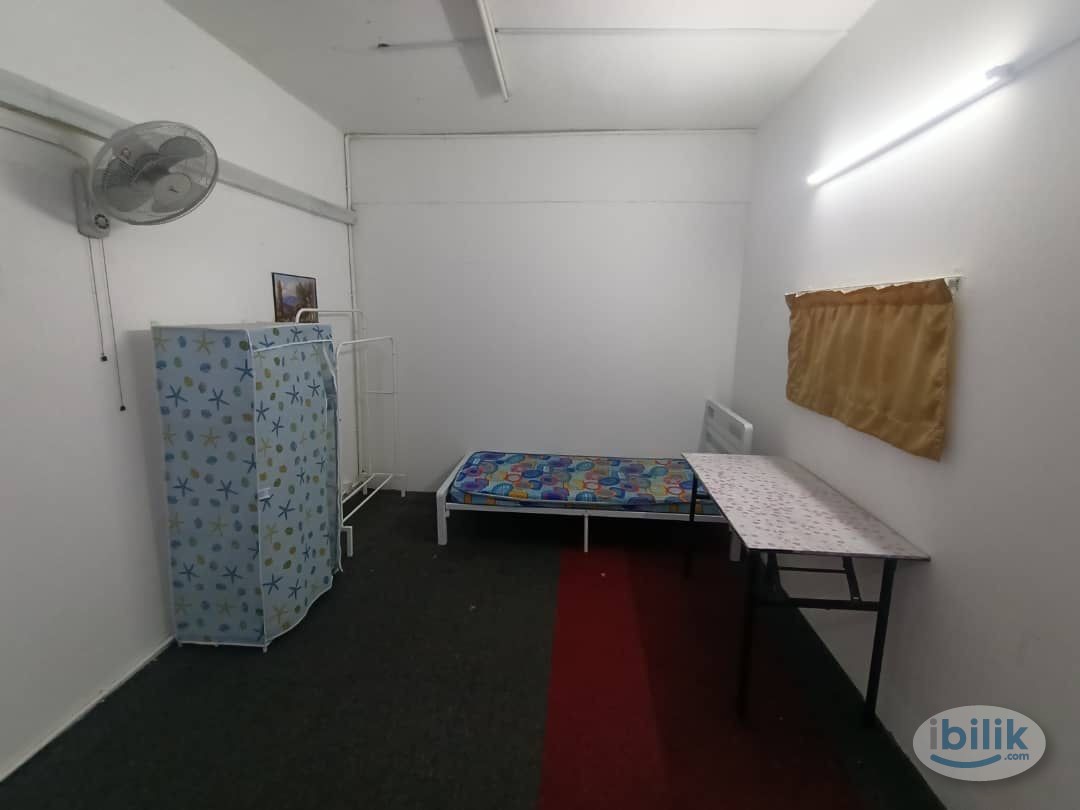 One Month Deposit ❗ Middle Room for Rent with Air-Cond ❄️ @ Puchong Jaya - Image 1
