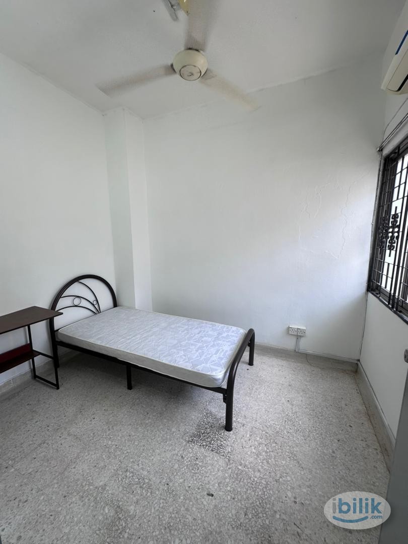Low Depo ❗ Middle Room (with Window) For Rent at SS2 Petaling Jaya - Image 1