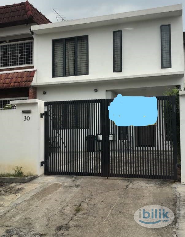 Spacious room to let at Section 14 nearby BAC and AsiaJaya LRT station - Image 2