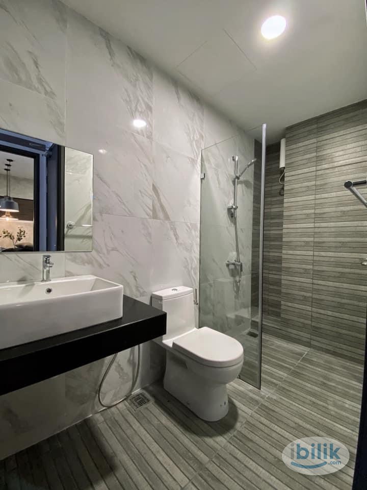 Medium room with big balcony, fully furnished, Actual photo - Image 5