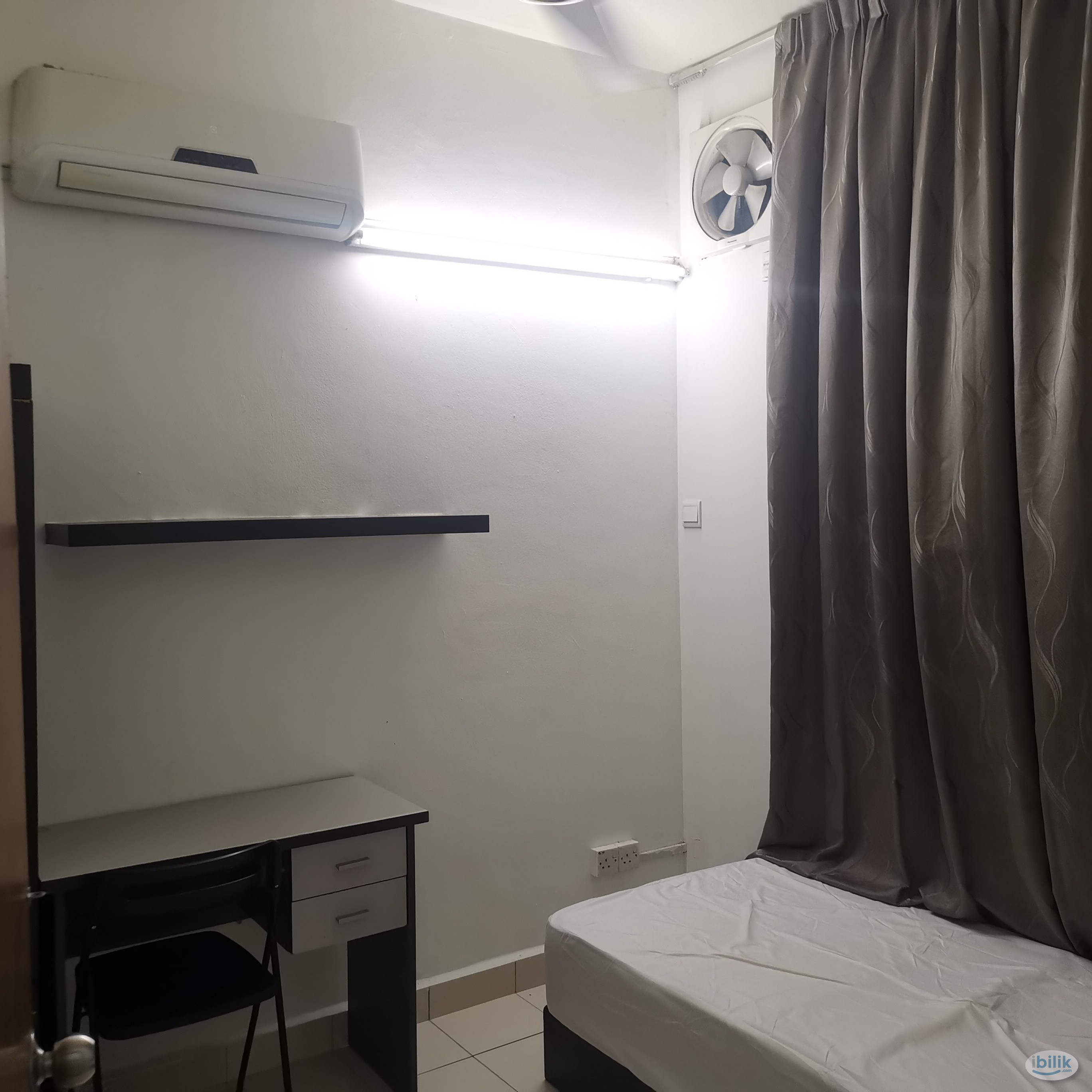 Female Room at Residensi Laguna, Bandar Sunway - Image 3