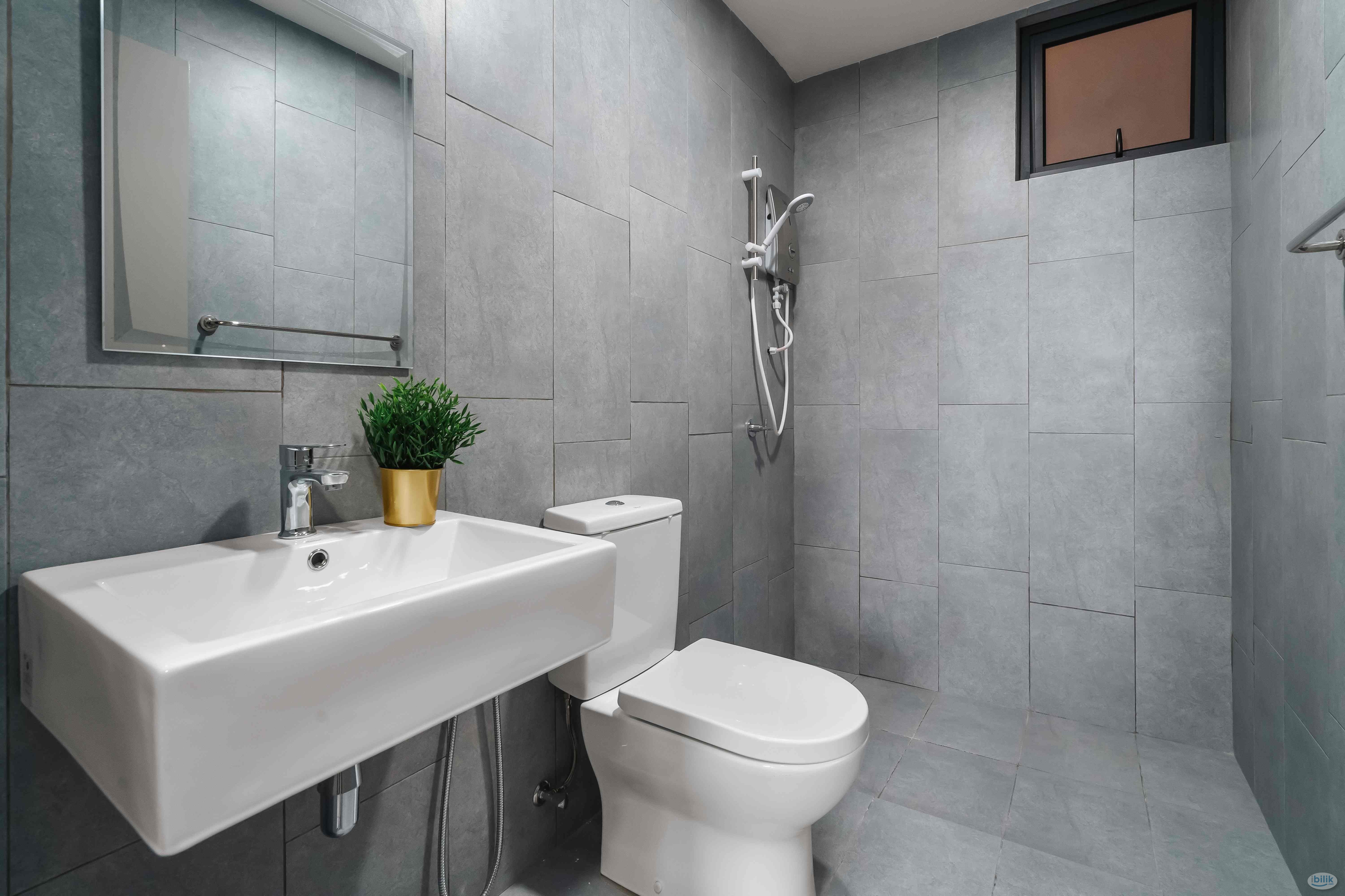 Affordable & Elegant MASTER room at Cheras Maluri - Image 4