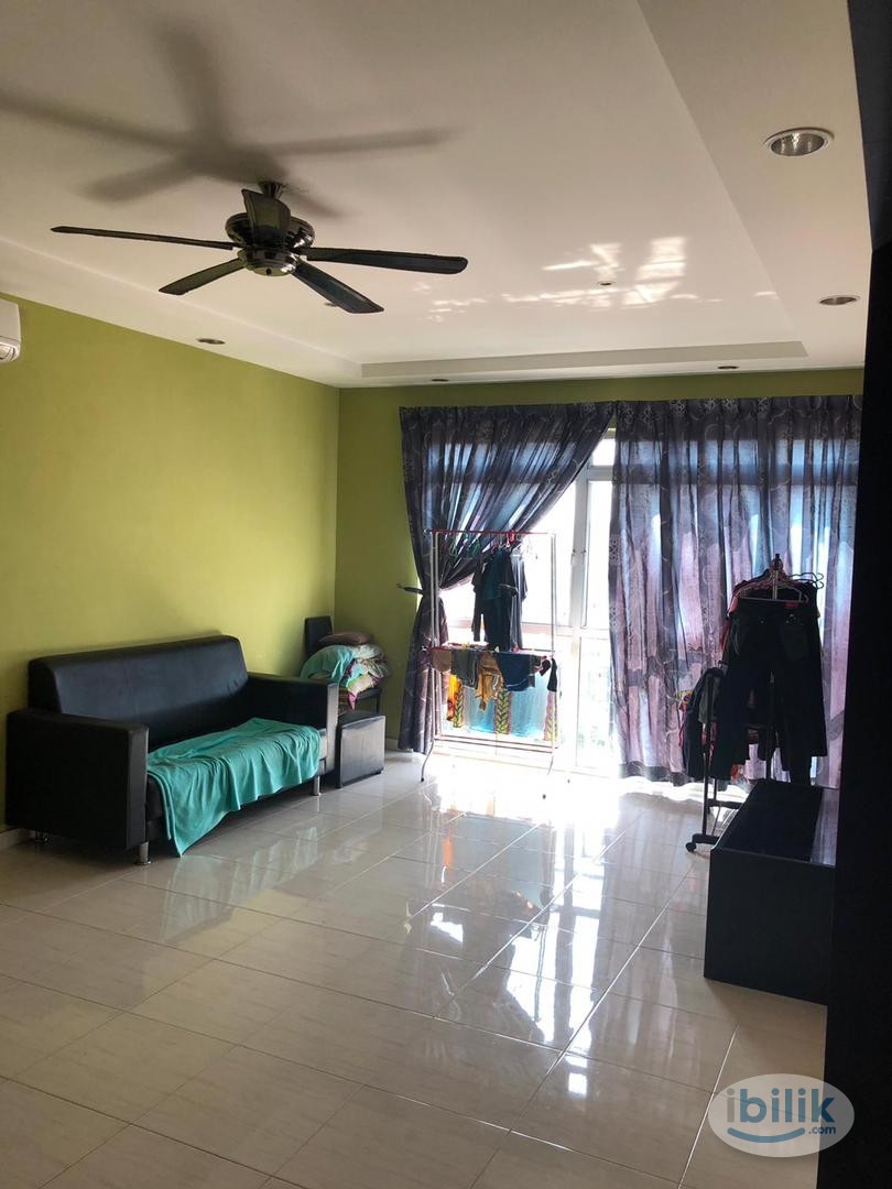 Middle Room at Pulai View, Johor Bahru - Image 2