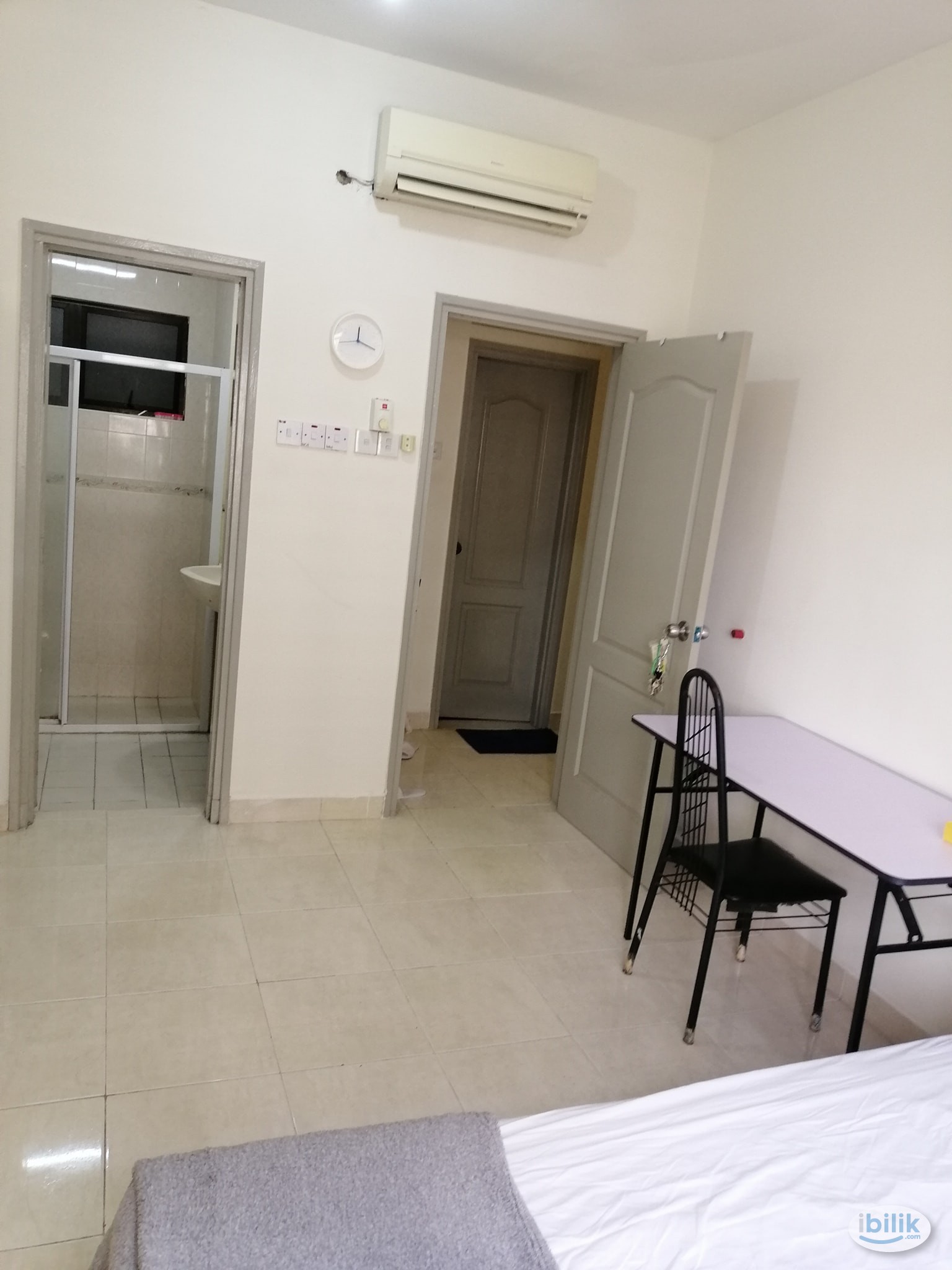 MASTER BED ROOM AVILABALE AT PELANGI UTAMA CONDO - Image 3