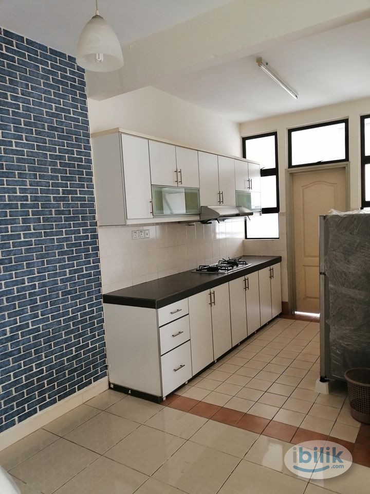 SINGLE ROOM AT PELANGI UTAMA CONDO - Image 5