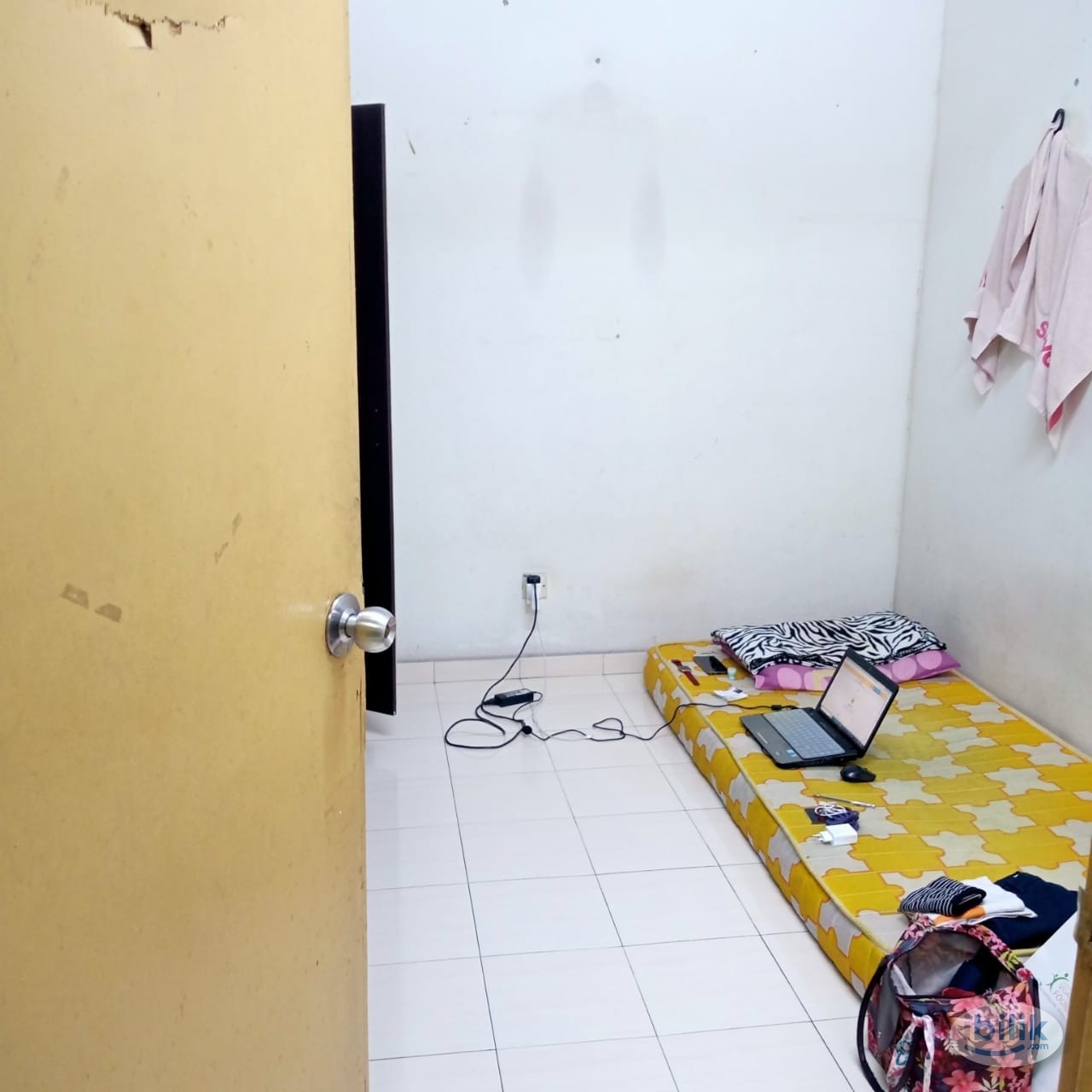 ROOM FOR RENT AT MENTARI COURT (Prefer Move-in on 15th September) - Image 1