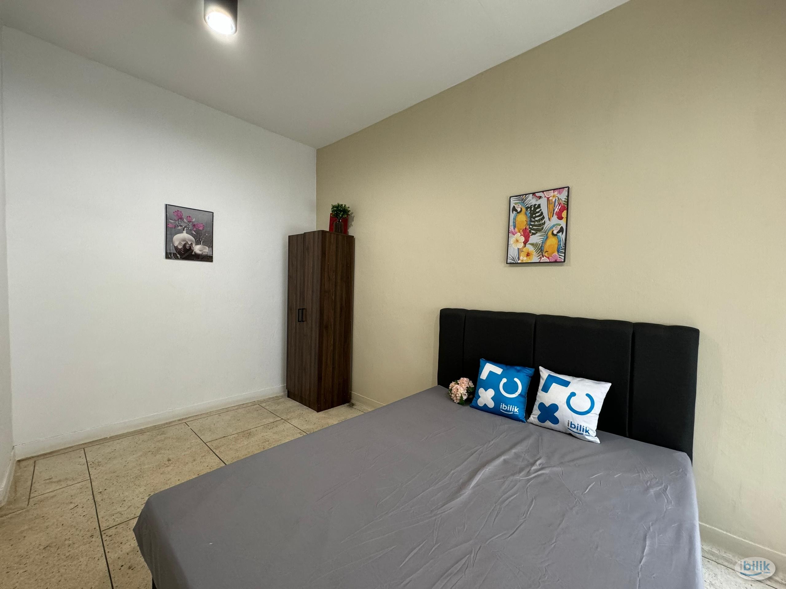 📍ROOM NEARBY CIQ JB💰LOW  DEPOSIT🛏️Middle Room 🚶🏻‍♂️6-8 mins walk to CUSTOM JB - Image 1