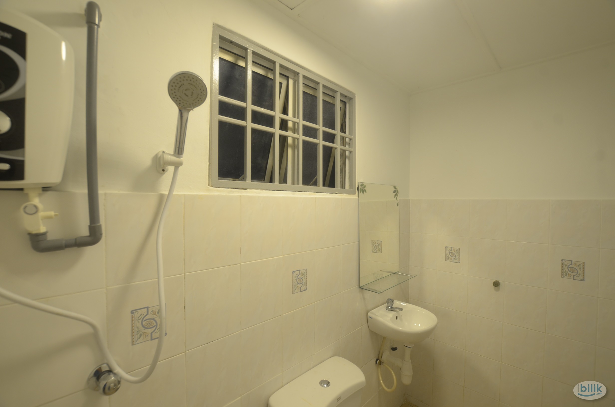👩Female Single Room at Sutramas, Bandar Puchong Jaya - Image 2