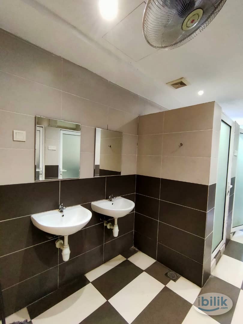 🛌✨ Affordable Room for Rent at PJS 8 Bandar Sunway near Sunway Pyramid 🛍️🛒 - Image 4