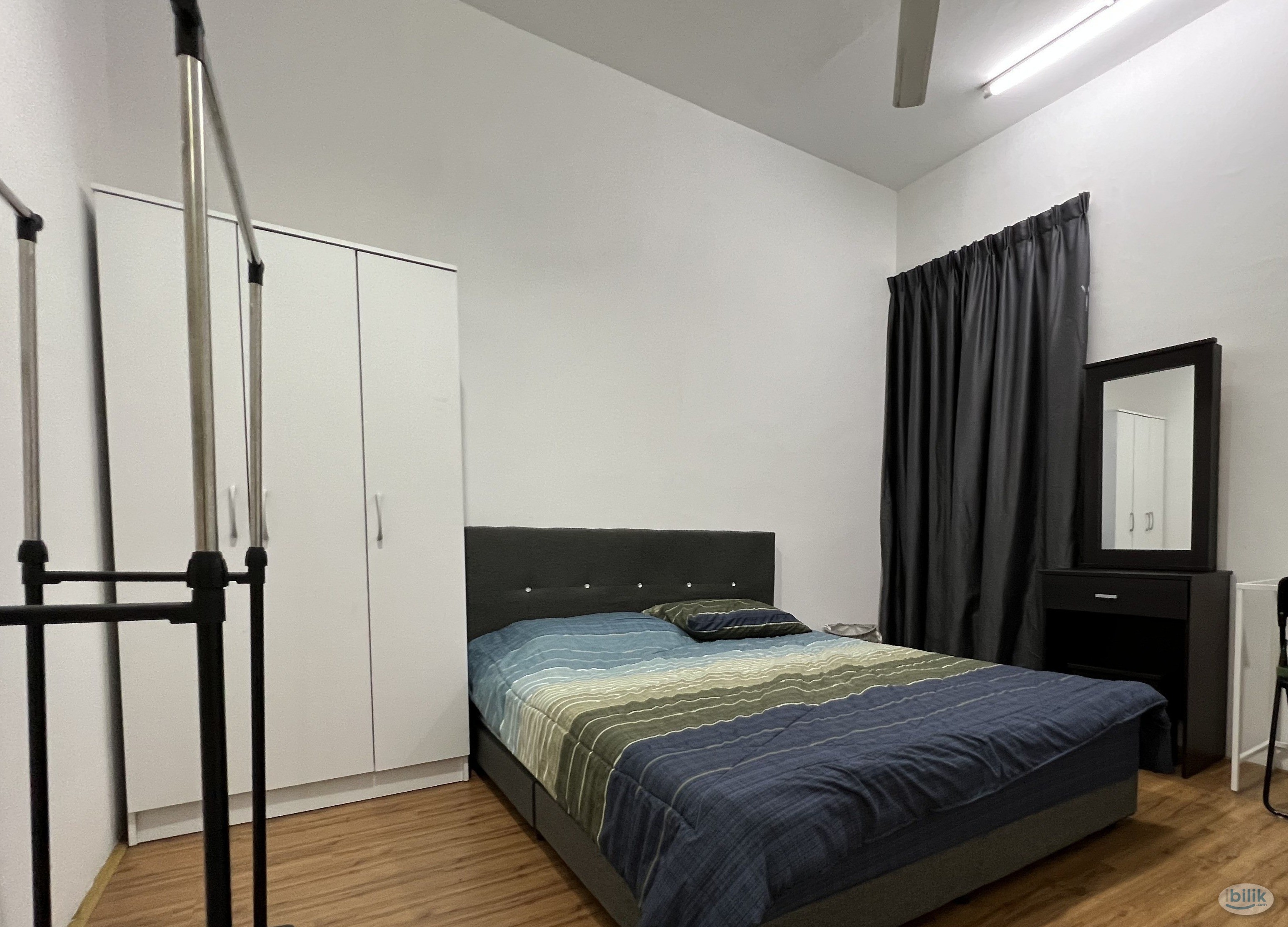 Middle Room at Kuchai Lama, Kuala Lumpur - Image 1