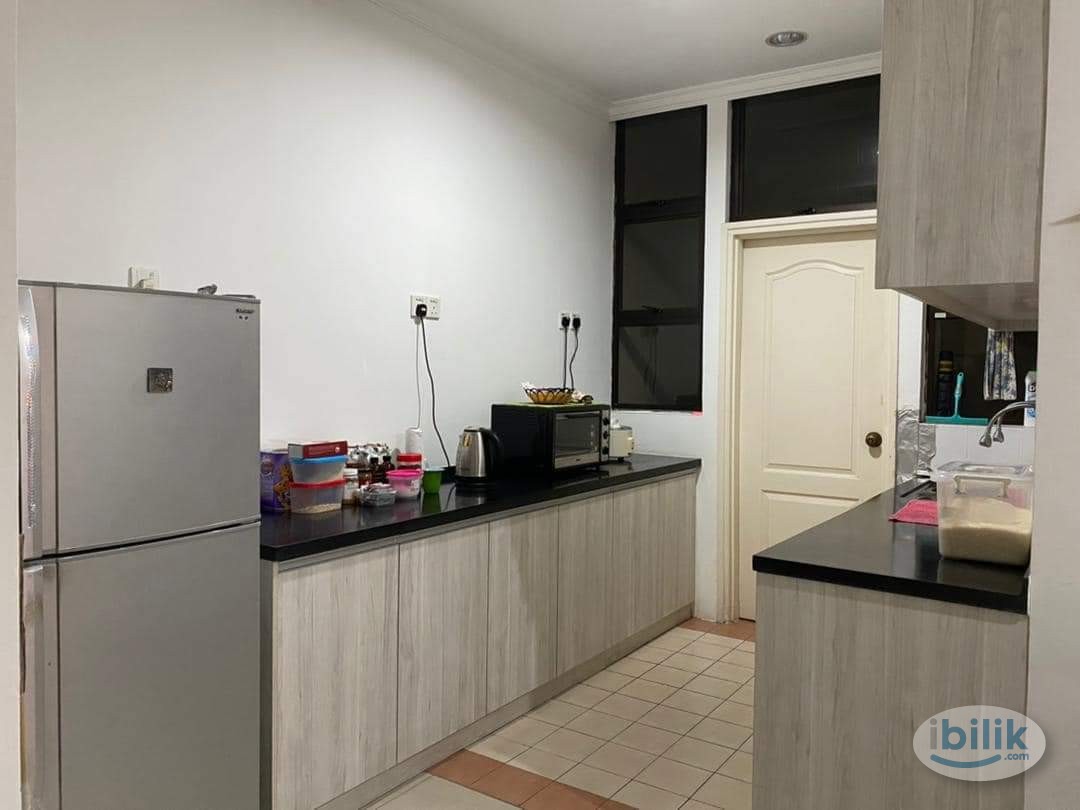 Female Single room at glomac Centro Bandar utama - Image 4