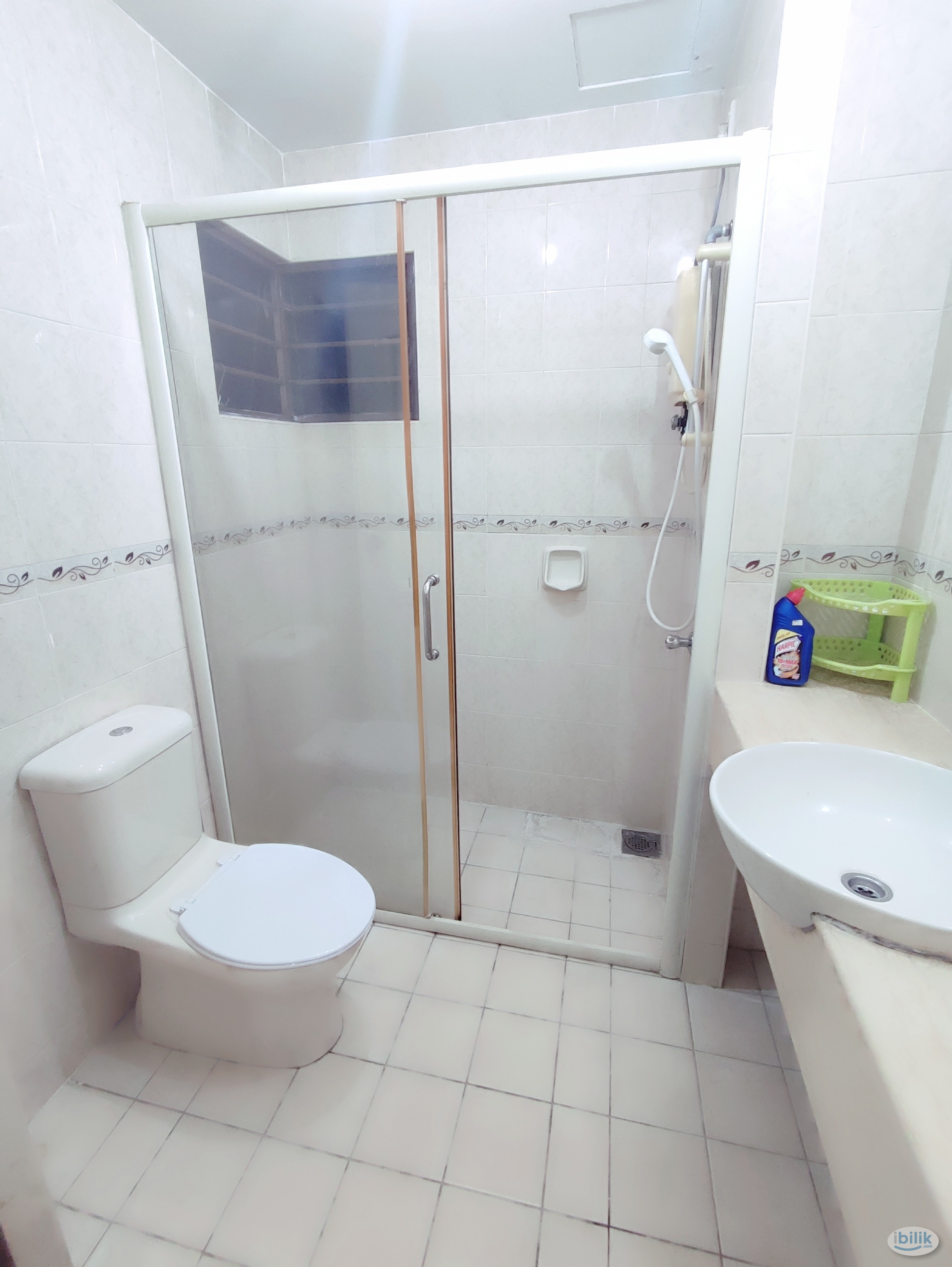 Single room at Pelangi utama condominium - Image 4