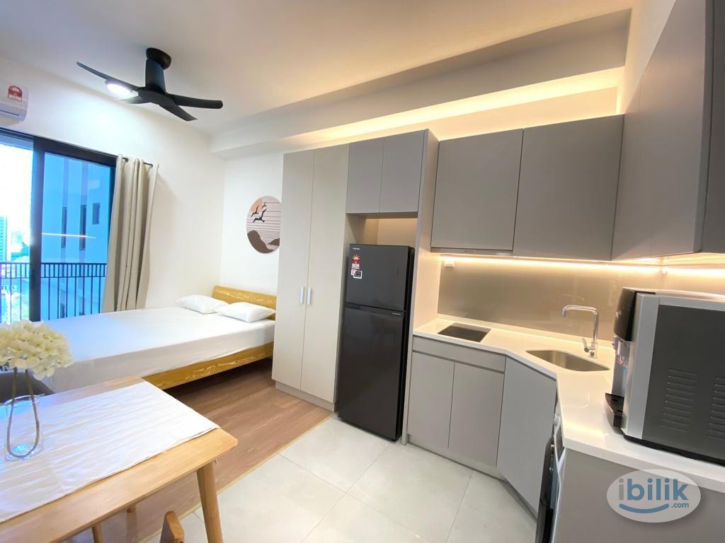 🔥Bangsar South Studio🔥 Female *NO AGENT* ☘LRT(Universiti) ☘Vertical B ☘KL Gateway ☘Midvalley ☘KL Sentral ☘UOA tower - Image 1