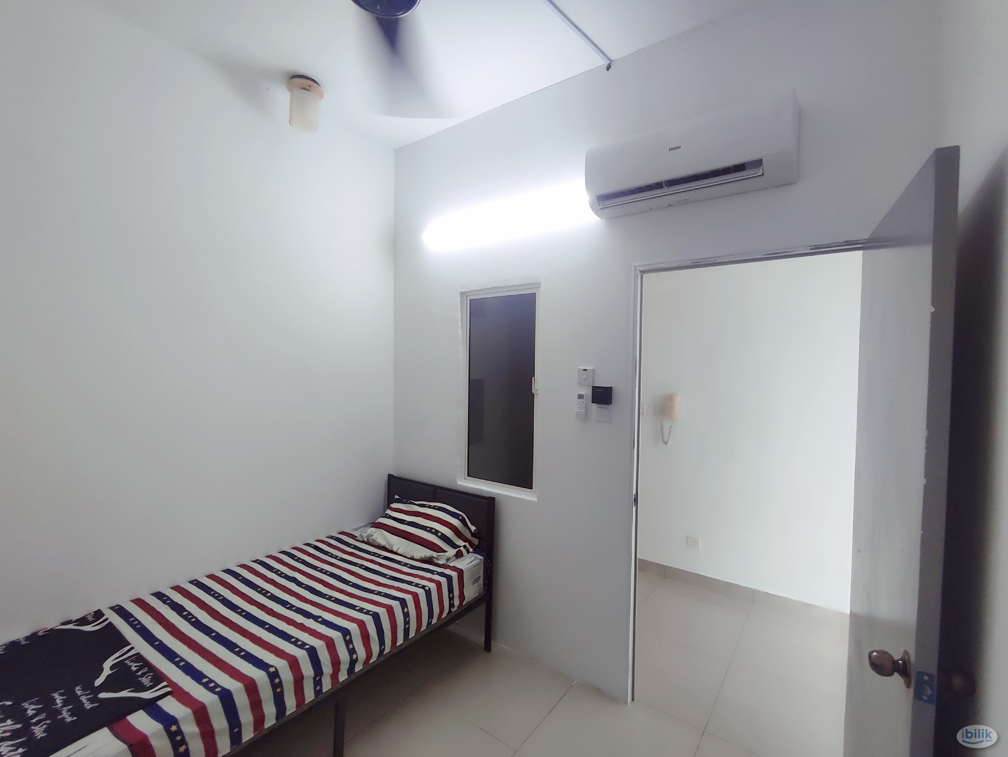 Glomac Centro condo single room for female - Image 4