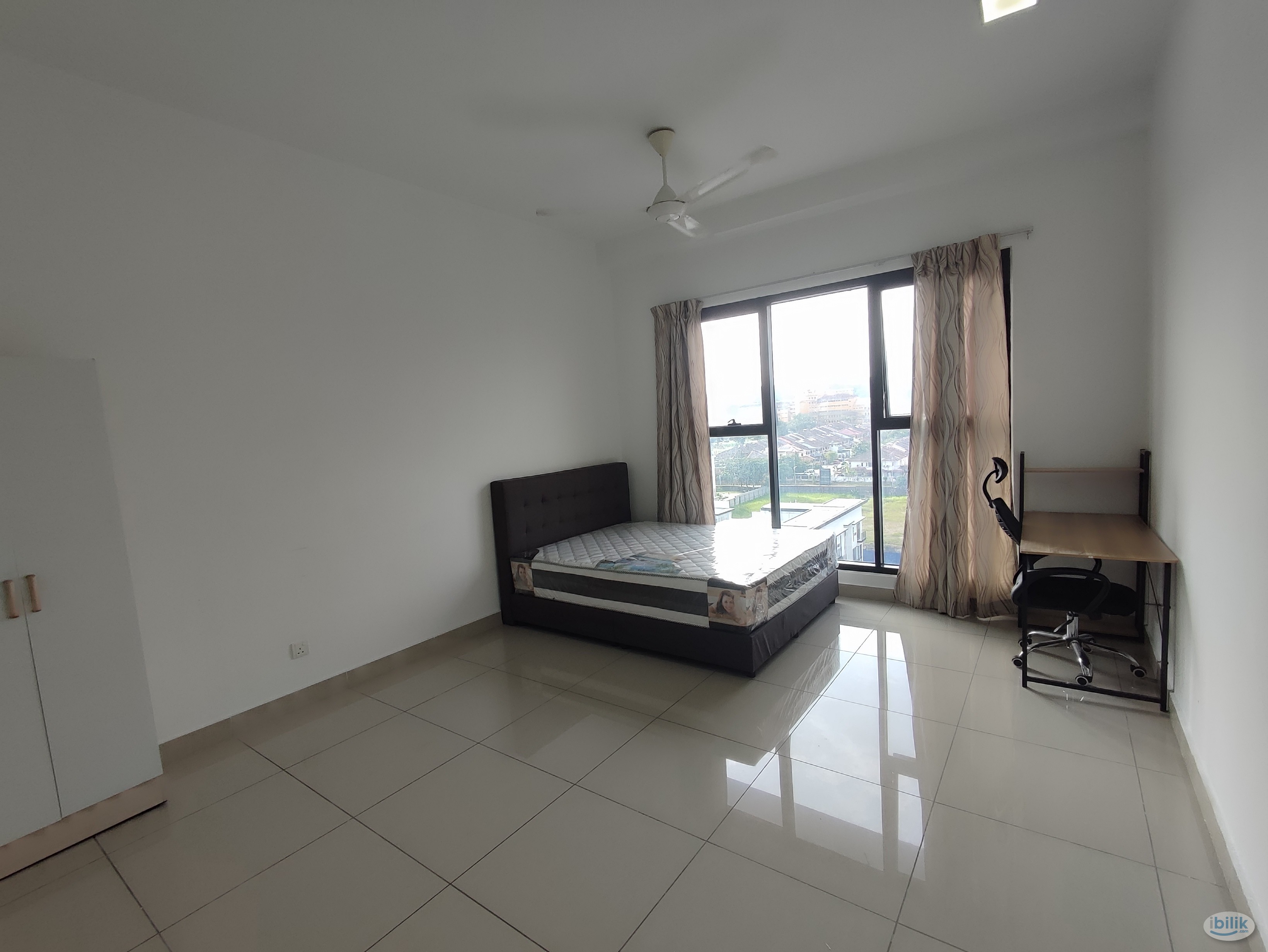 Master bedroom at glomac Centro condo - Image 2