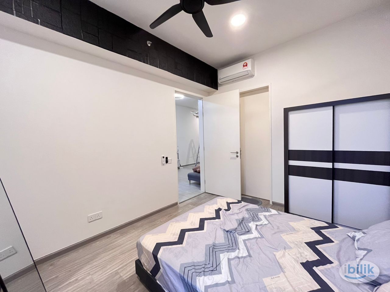 Newly Condo🔥Queen bedroom attached bathroom at The Arcuz @ Kelana Jaya - Image 2