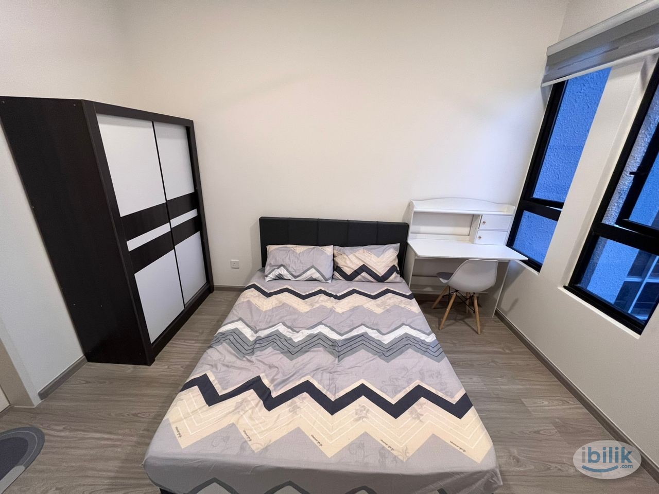 Female Unit🚺Queen bedroom attached bathroom at The Arcuz @ Kelana Jaya - Image 2