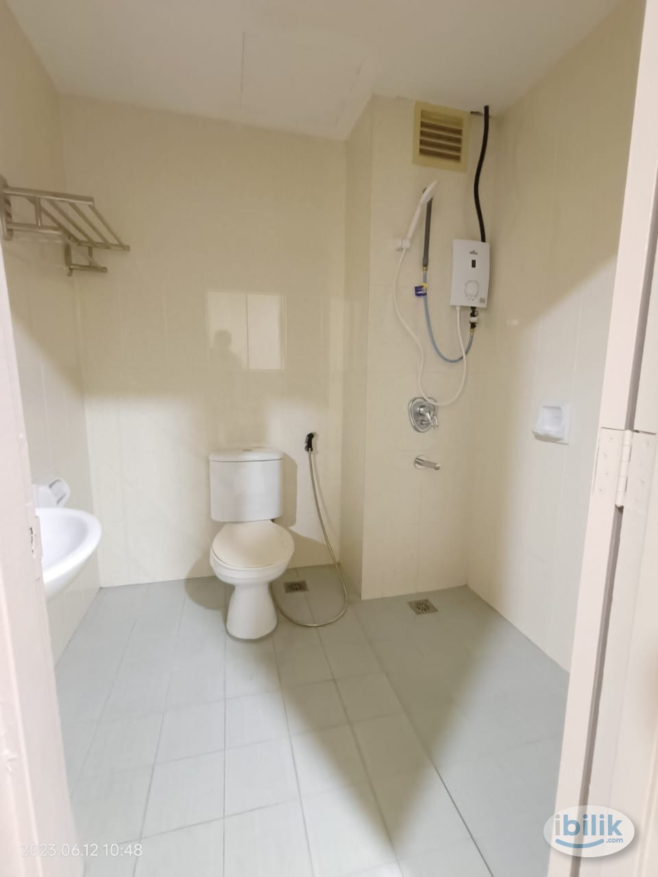 Single Room for Rent near MRT Imbi with only walk 1min 🚶 - Image 1