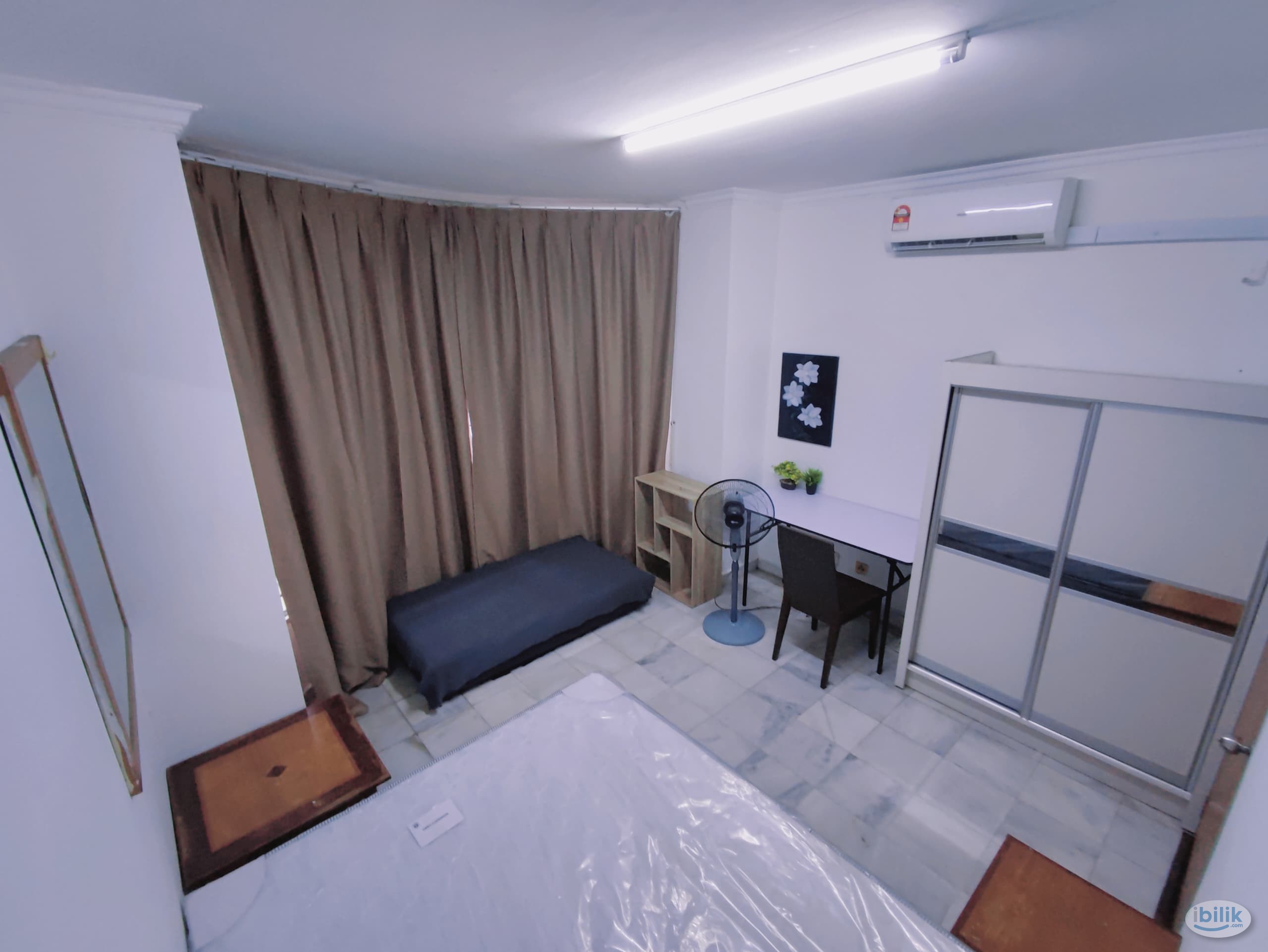 Middle Room at Endah Regal, Sri Petaling - Image 2