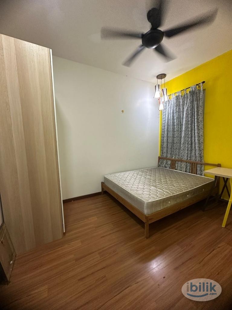 Middle Room at Impian Meridian, UEP Subang Jaya - Image 1